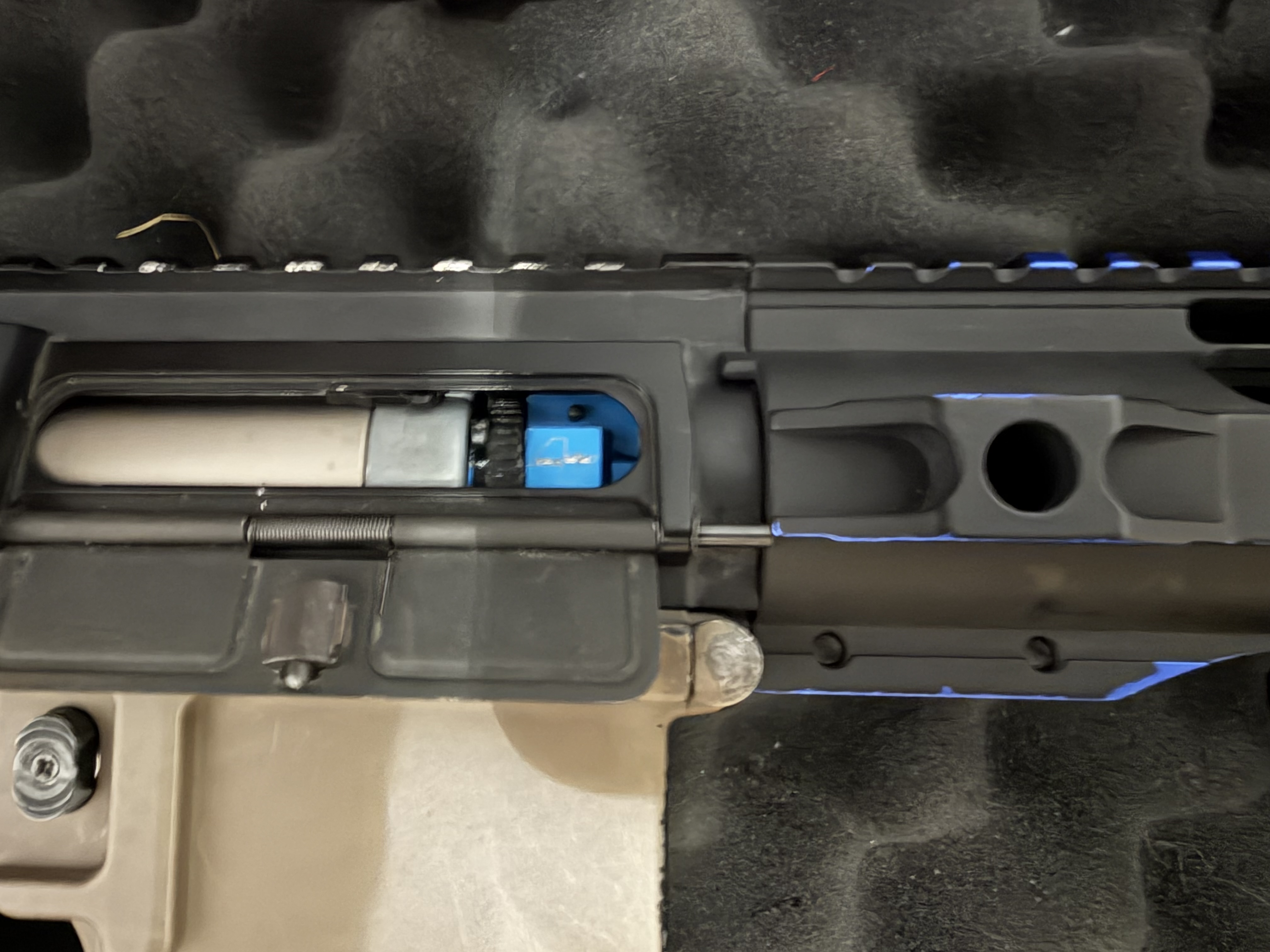 Zestaw hpa z repliką M4 TWS od KWA + regulator + butla + mamba + magazynki