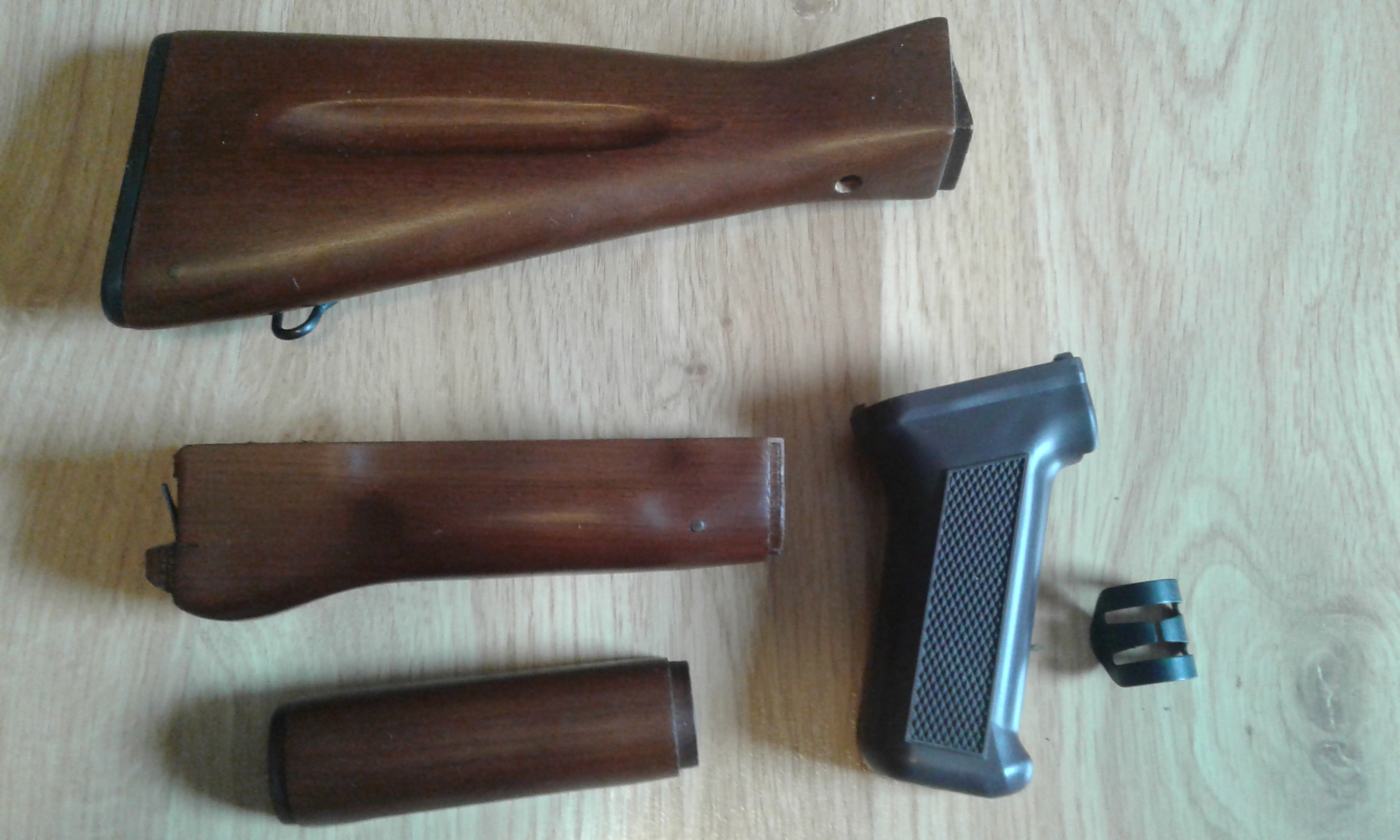 E&L - Front grip, kolba i chwyt pistoletowy do AK74