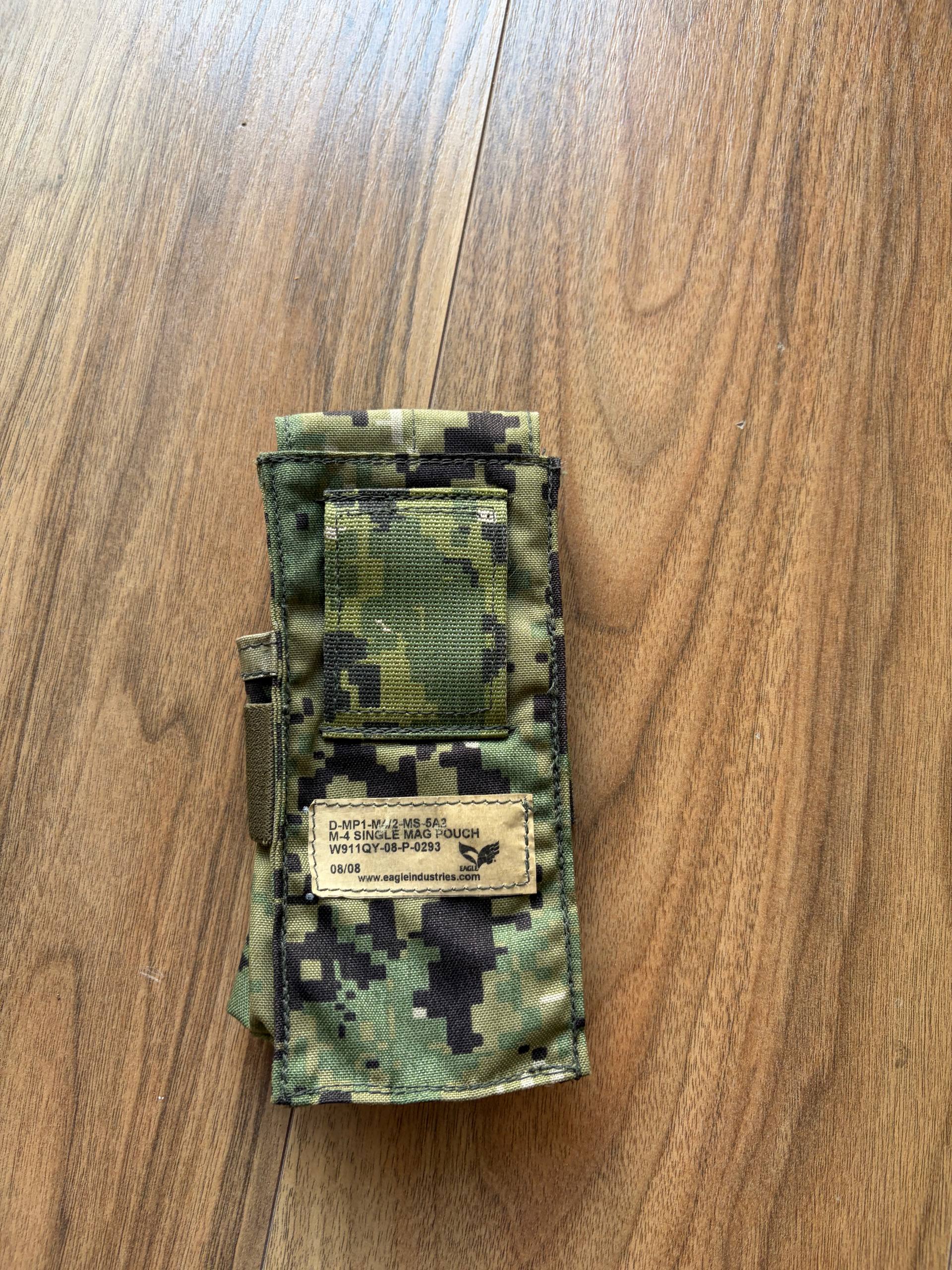 AOR2 mag pouch na pas