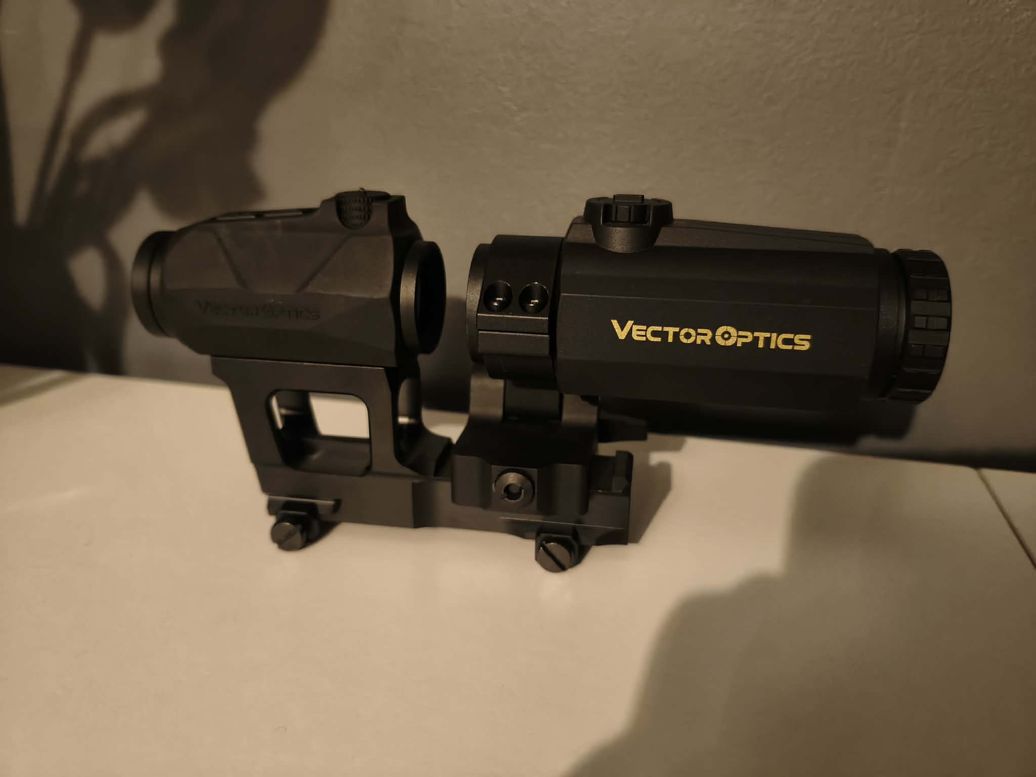 Maverick Gen4 + Magnifier Gen3 + montaż