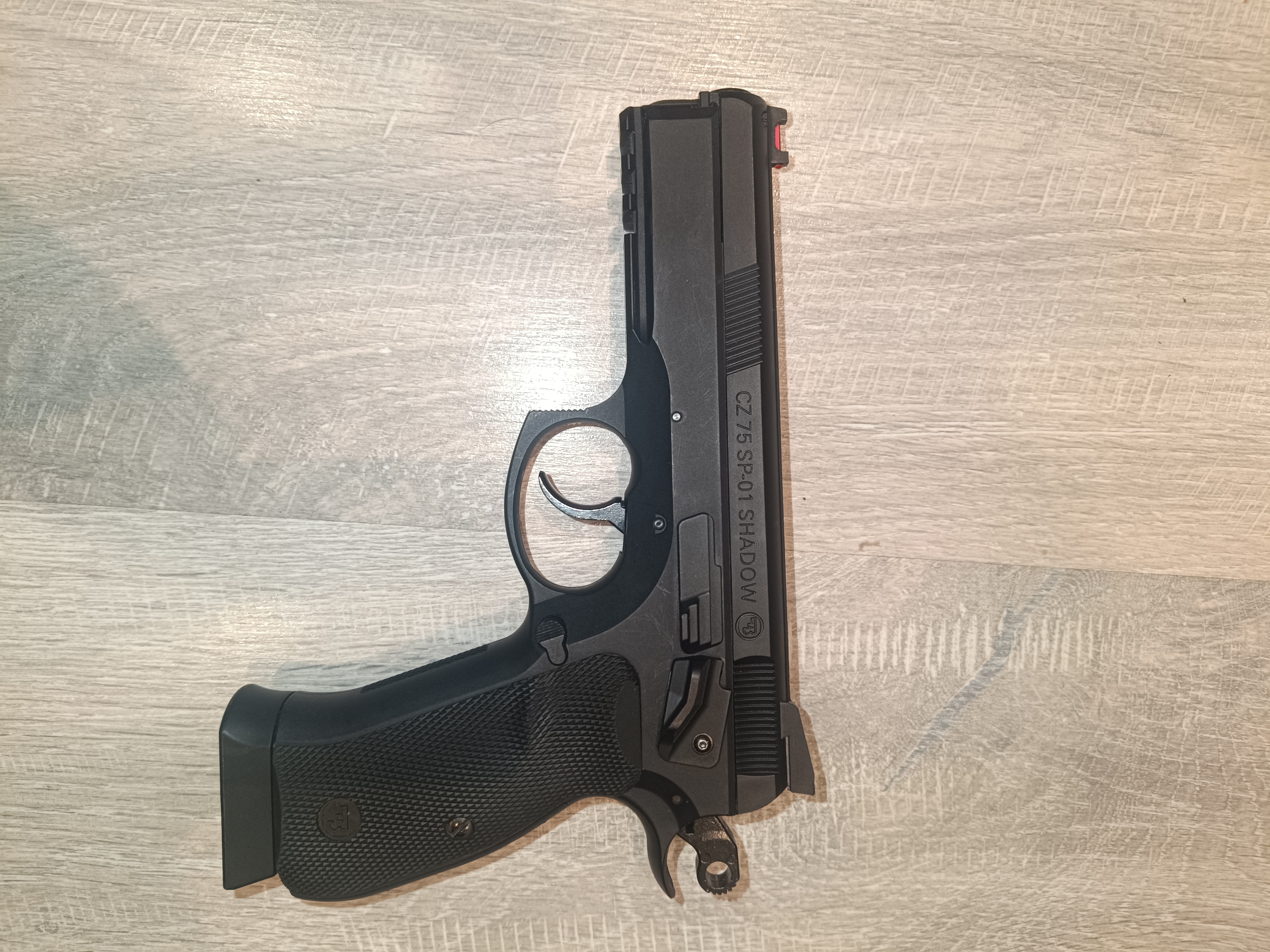 cz 75 sp-01 shadow