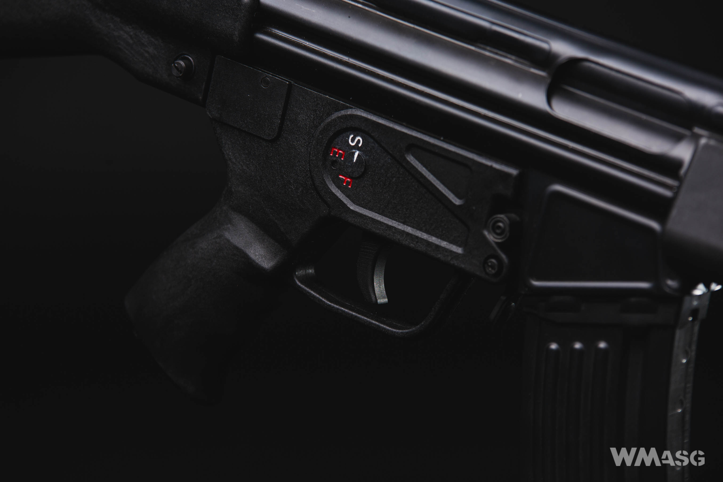 LCT LK-33A2 (HK G33) z zewnątrz