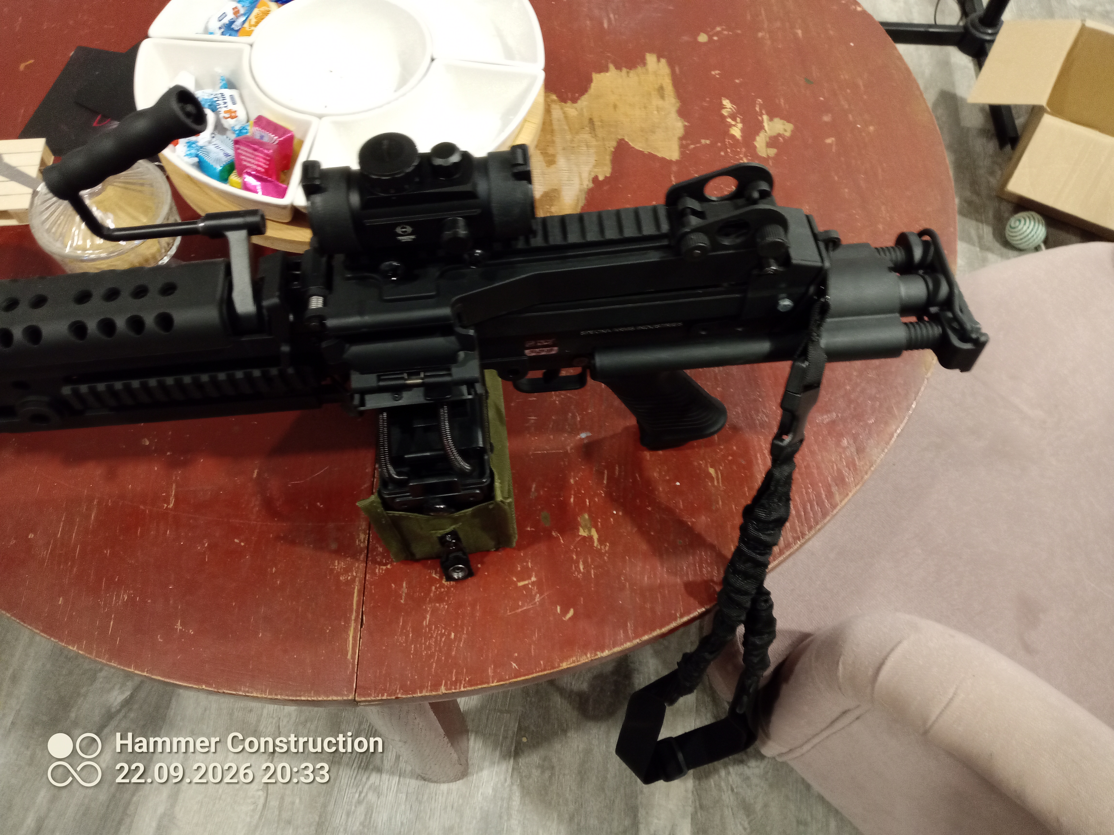 M249