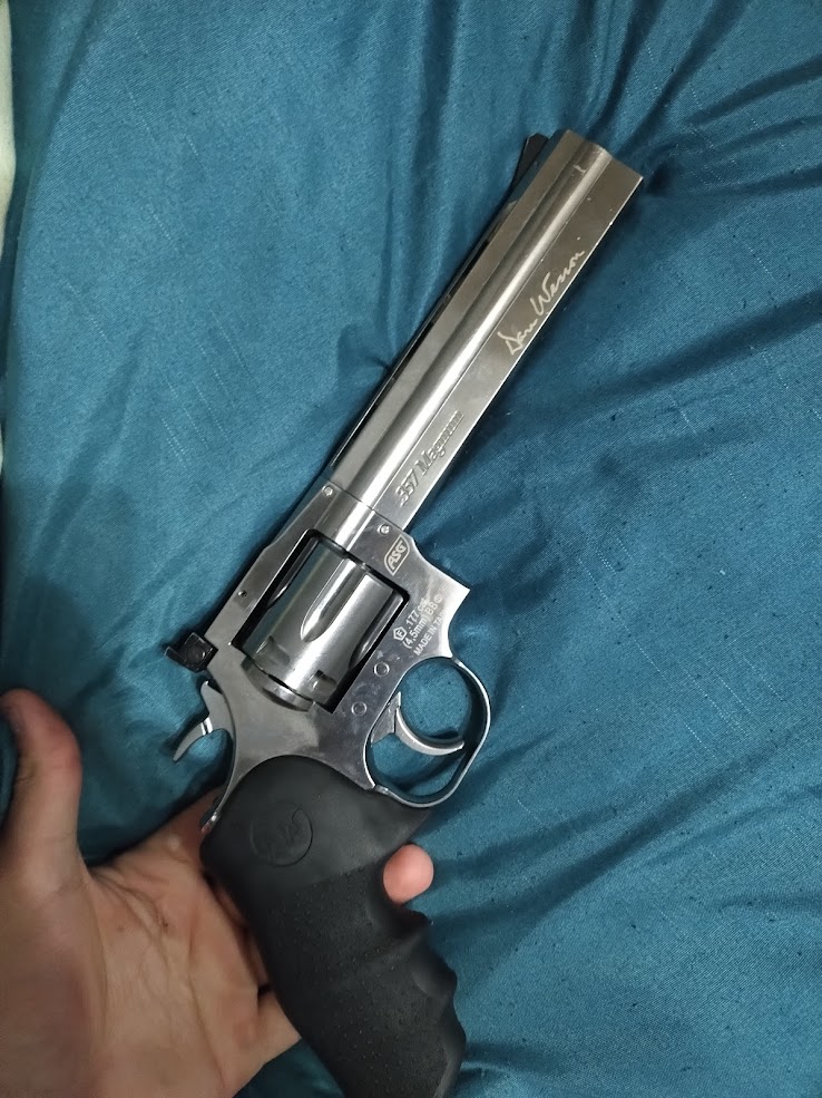 dan wesson 357 uszkodzony