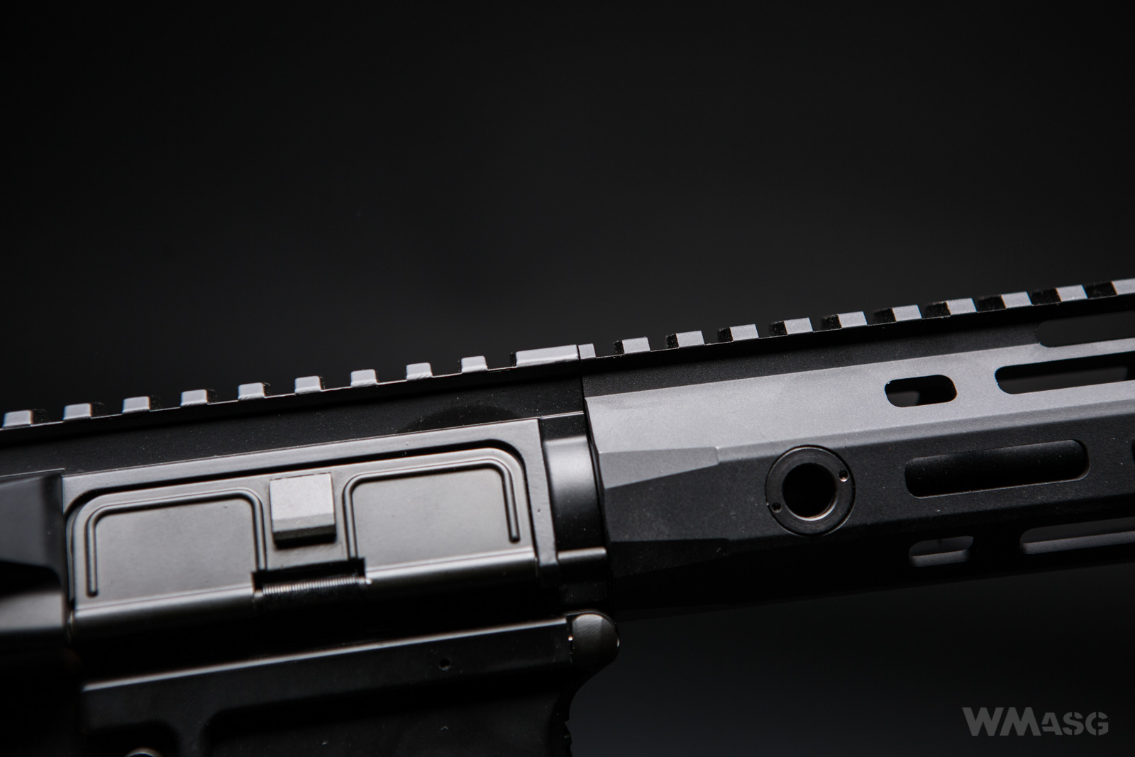 Cyma CM.097B - z zewnątrz