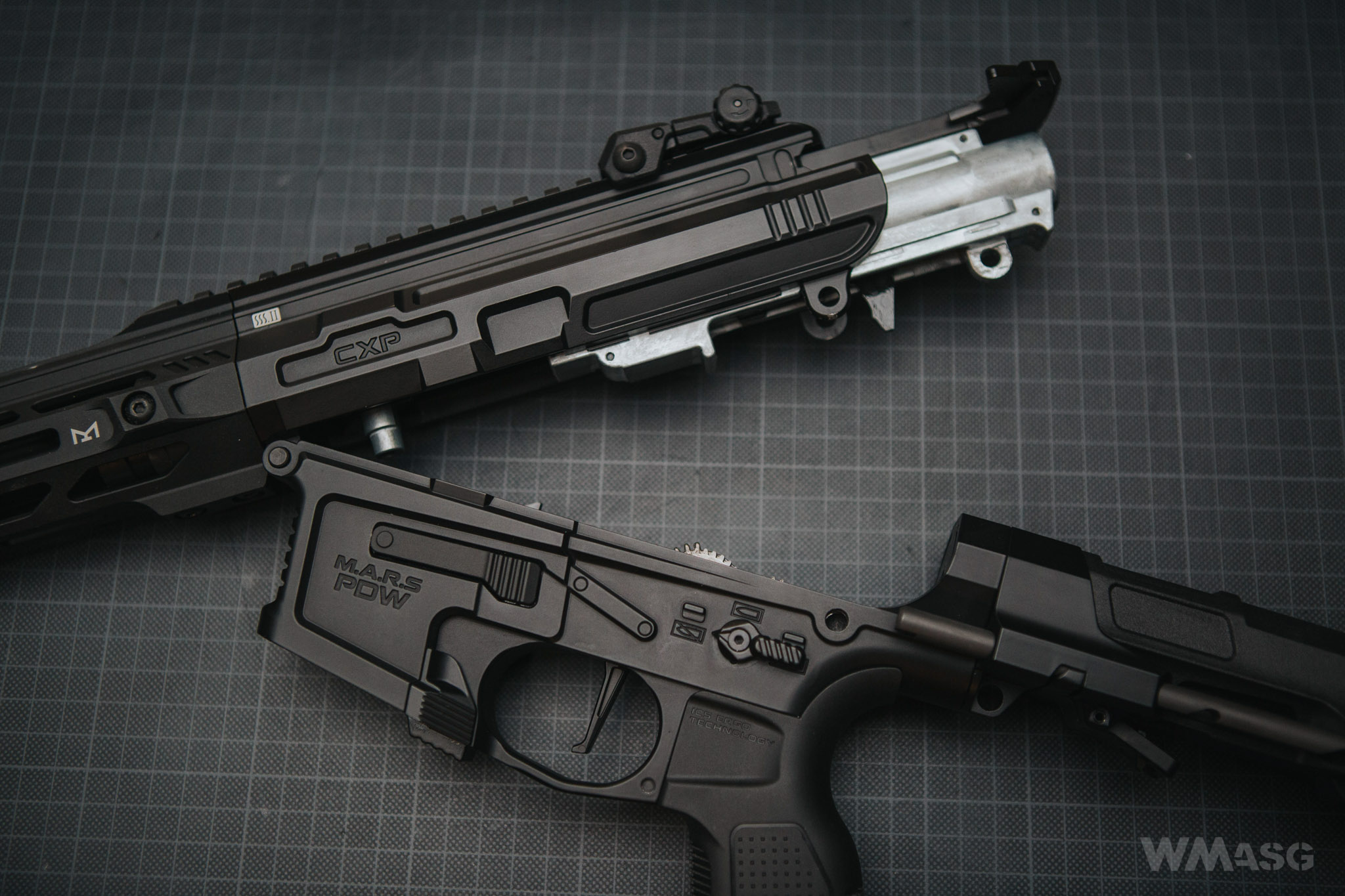 ICS CXP-MARS PDW9 wewnątrz