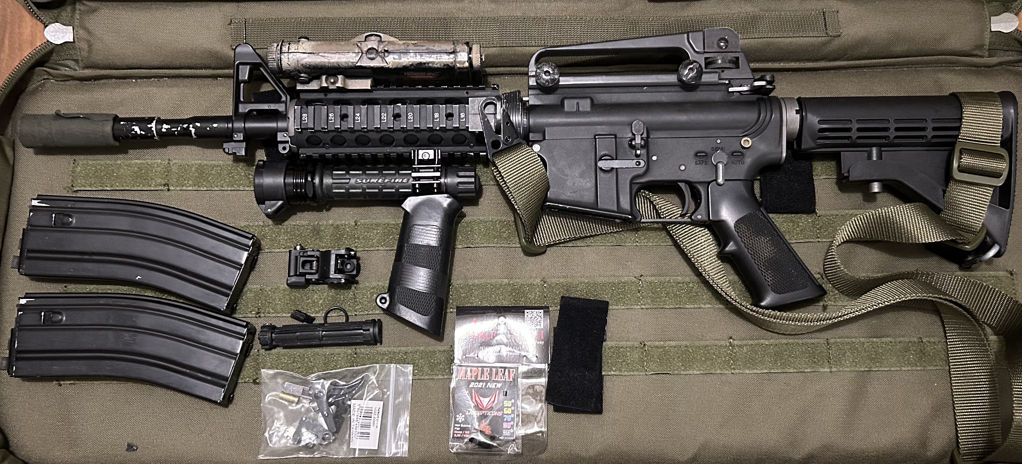 WE m4 GBBR RATECH PEQ-2 gangster grip surefire