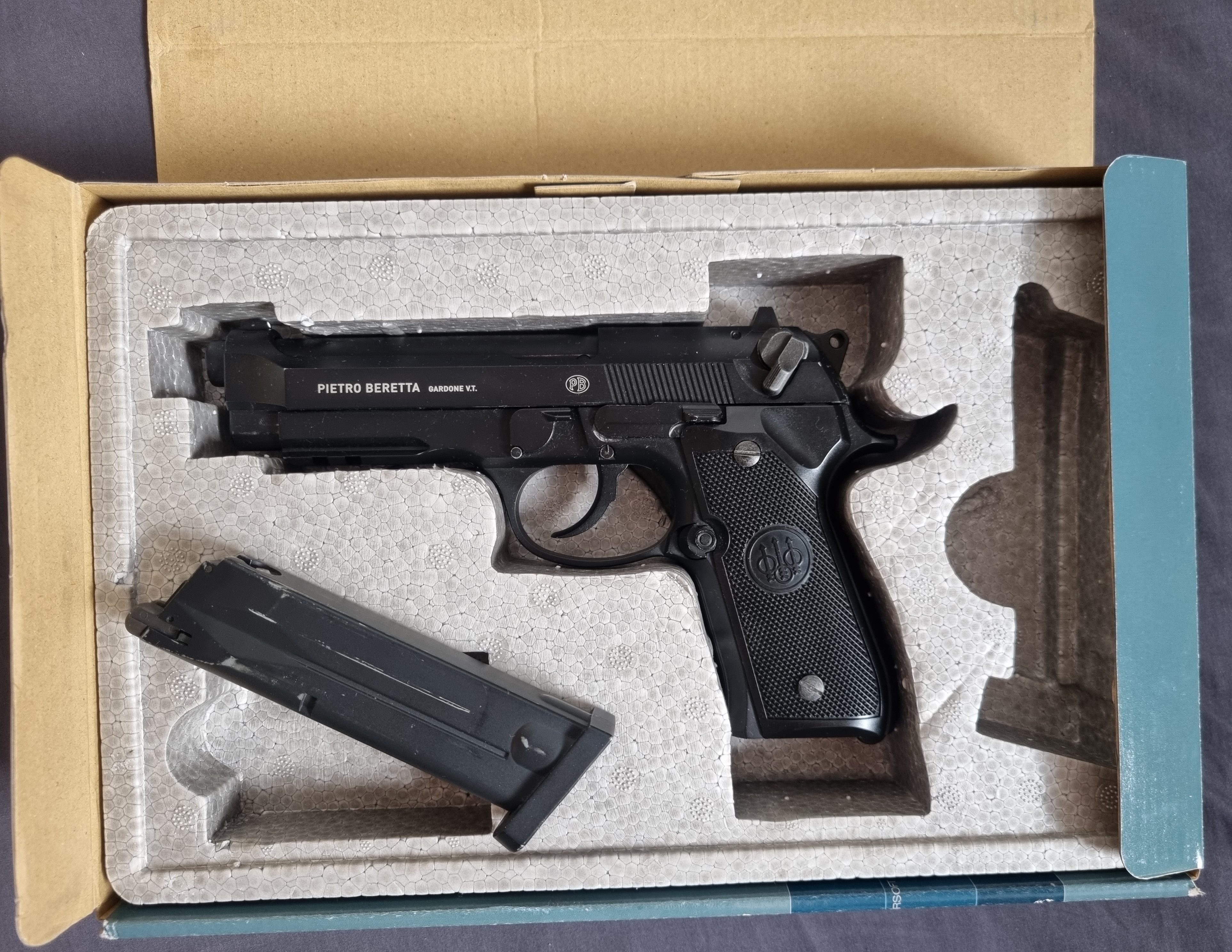 Beretta 96A1 / 92A1 Umarex 6mm CO2