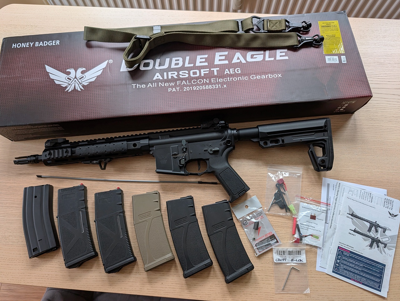 Double Eagle M906B Honey Badger + 6 magazynki + pas + akcesoria jak nowy!