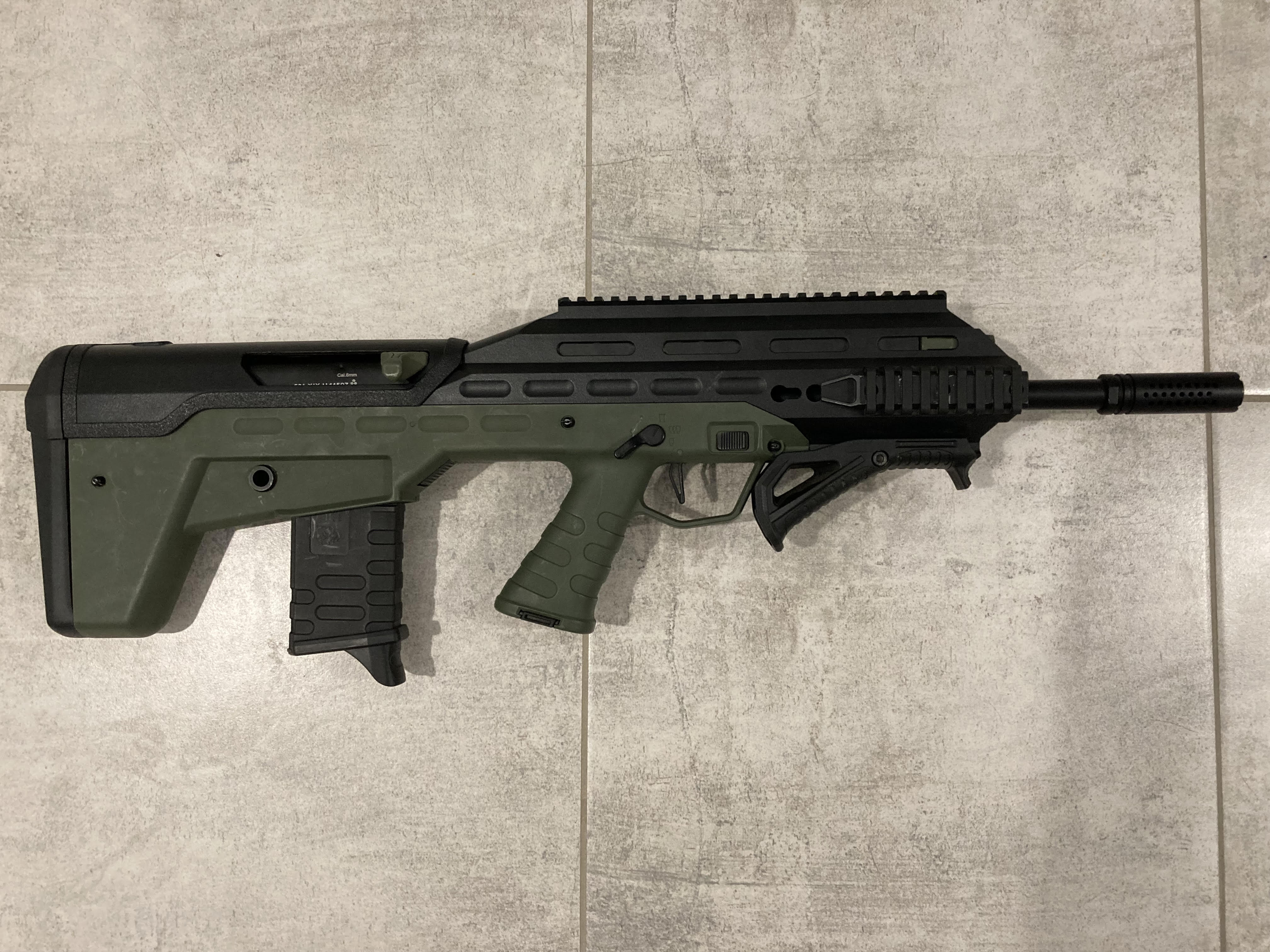 UAR APS, AEG (mocny tuning ~2,3 J)