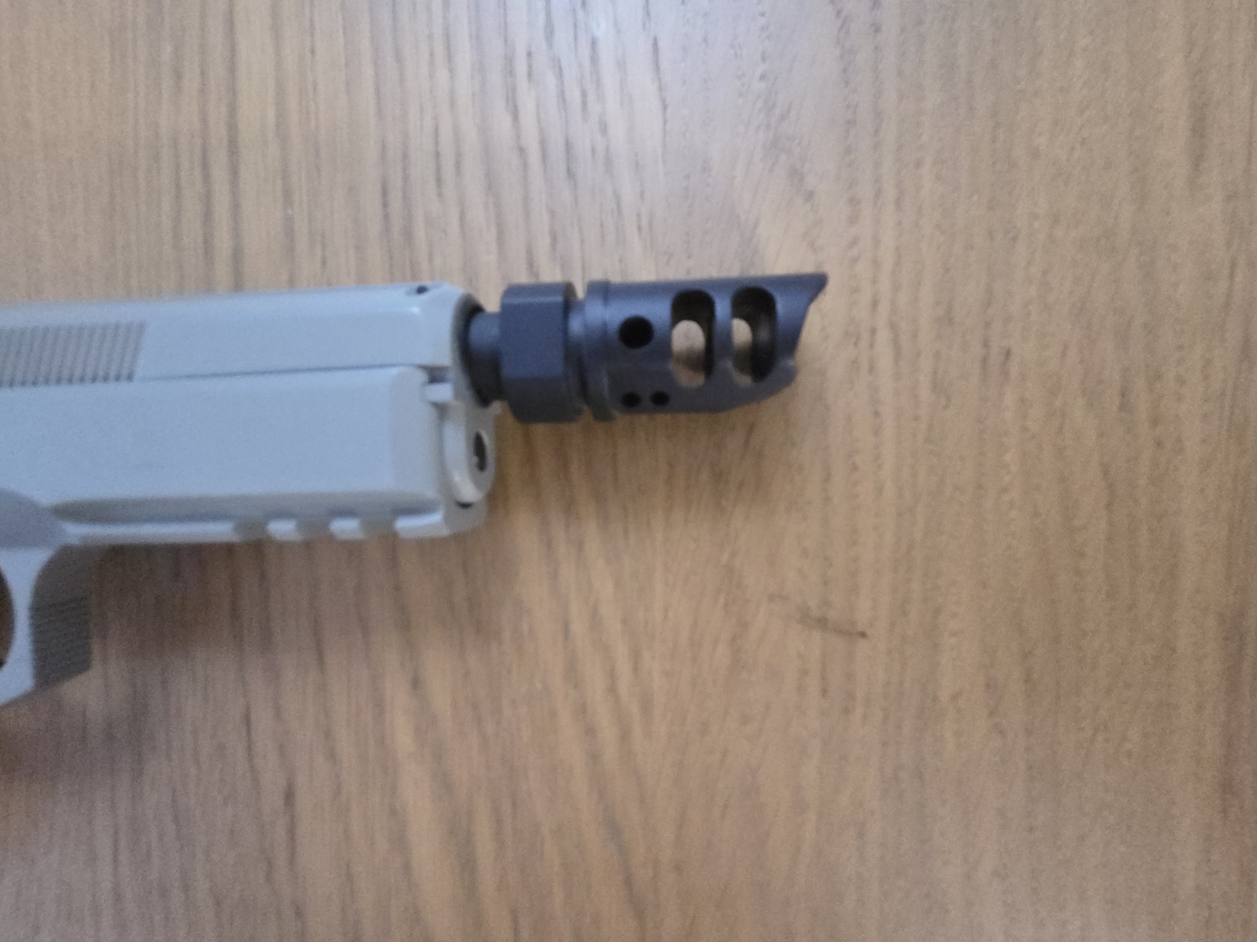 Pistolet GBB ASG CZ SP-01 Shadow - Urban Grey plus dodatki.