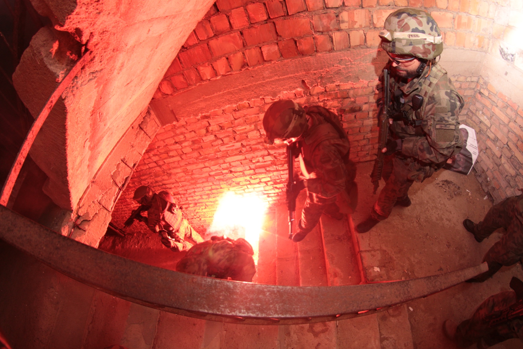 Poligon taktyki czarnej, miejskiej, zielonej i survivalu