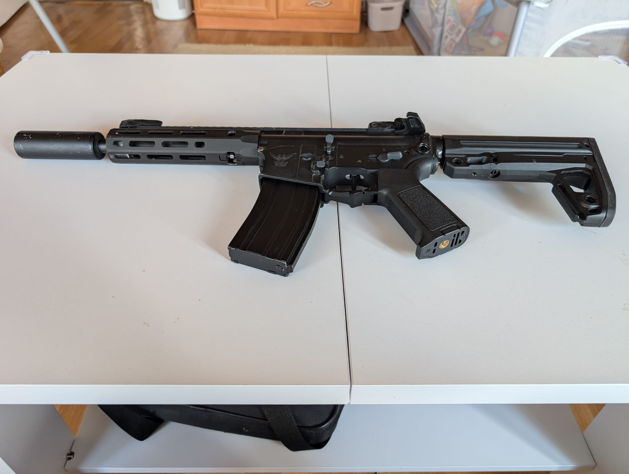 Double Eagle M906C