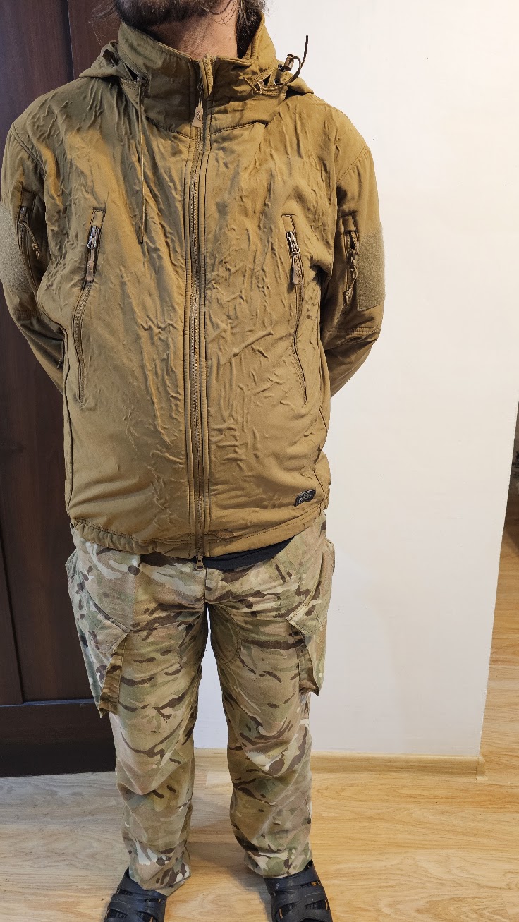 Kurtka do ciorania z kapturem Softshell Helikon Tex Coyote brown - Gunfighter rozmiar L