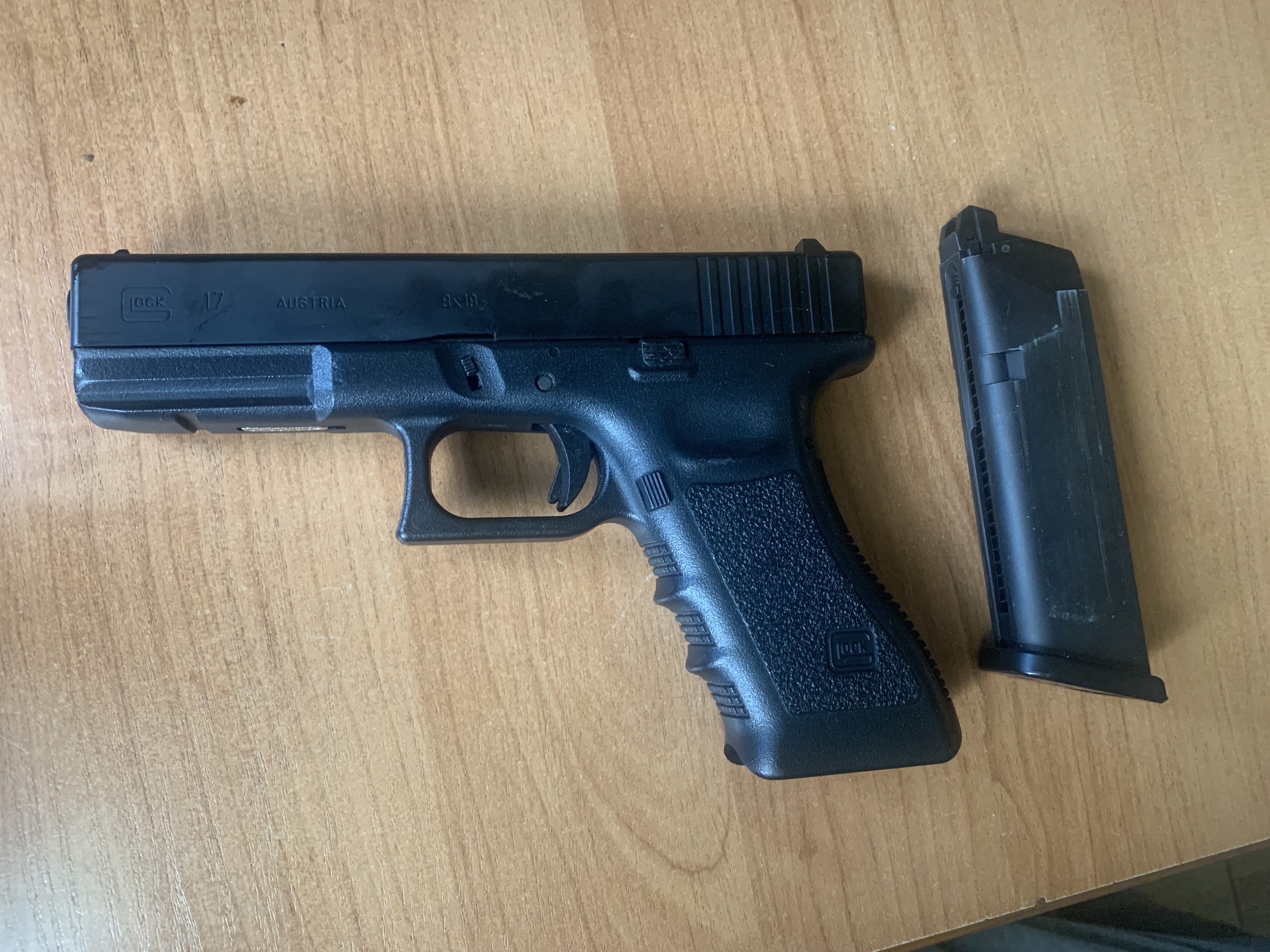 Glock 17