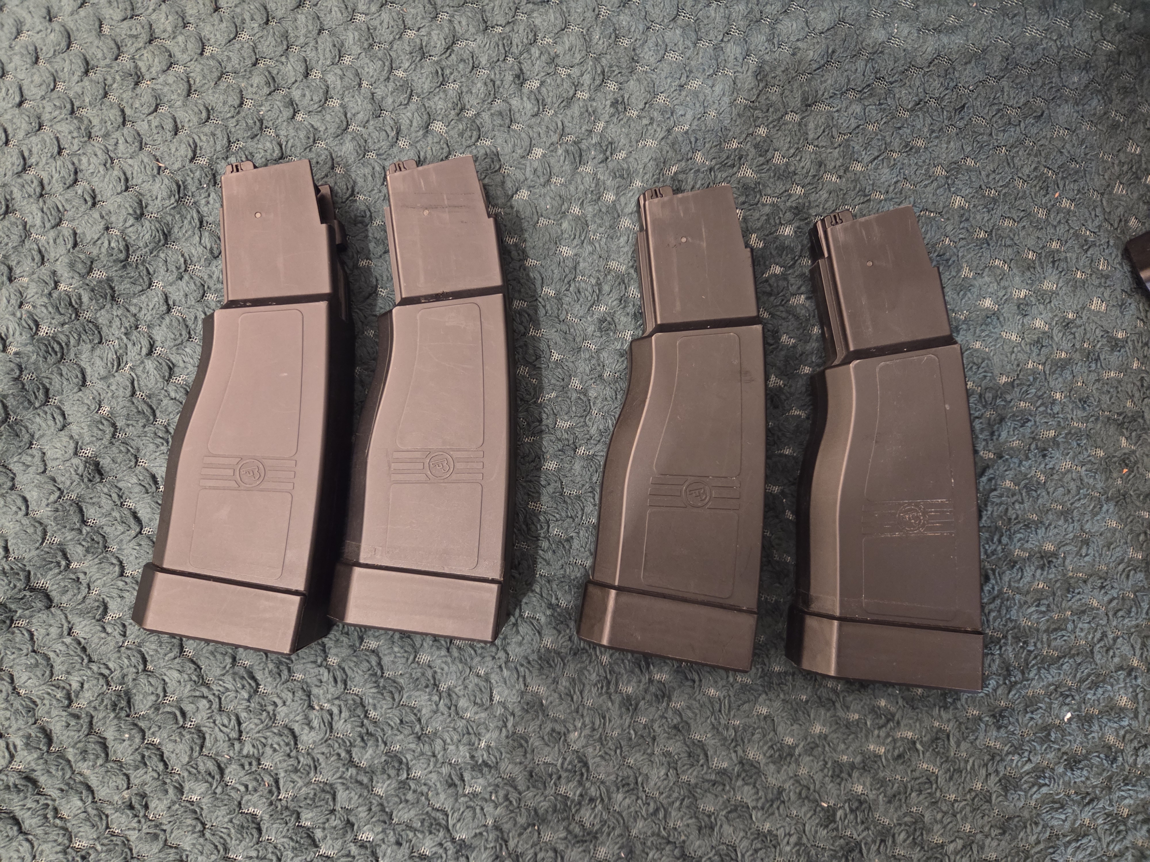 Magazynek Hi-ca do CZ Scorpion Evo 3-A1 Pojemność 375 kulek. 4 sztuki
