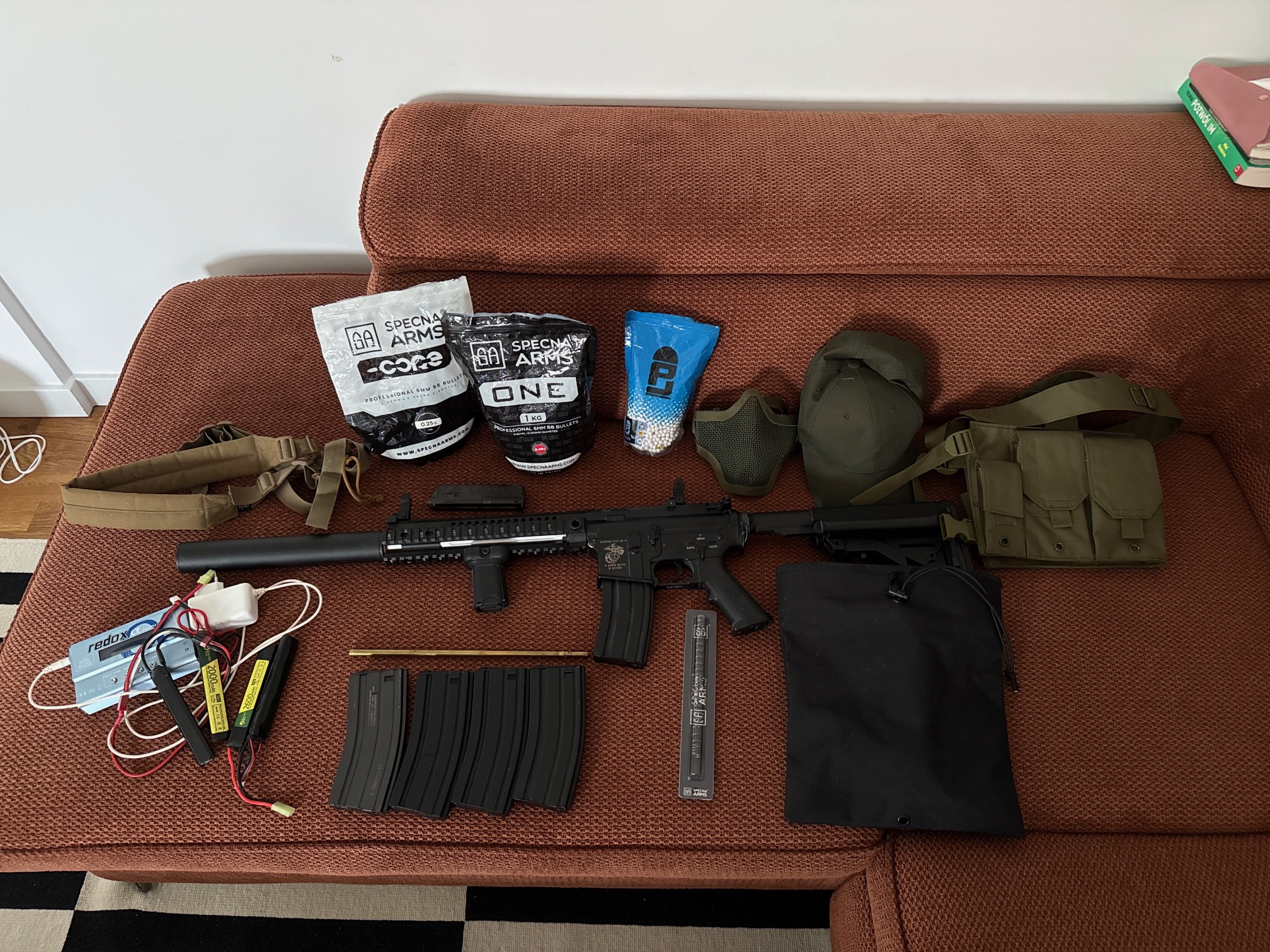 ZESTAW ASG: Specna Arms SA-A01 Full Metal | Tuning DMR 509mm | Redox Alpha | 5 Magów + Szpej