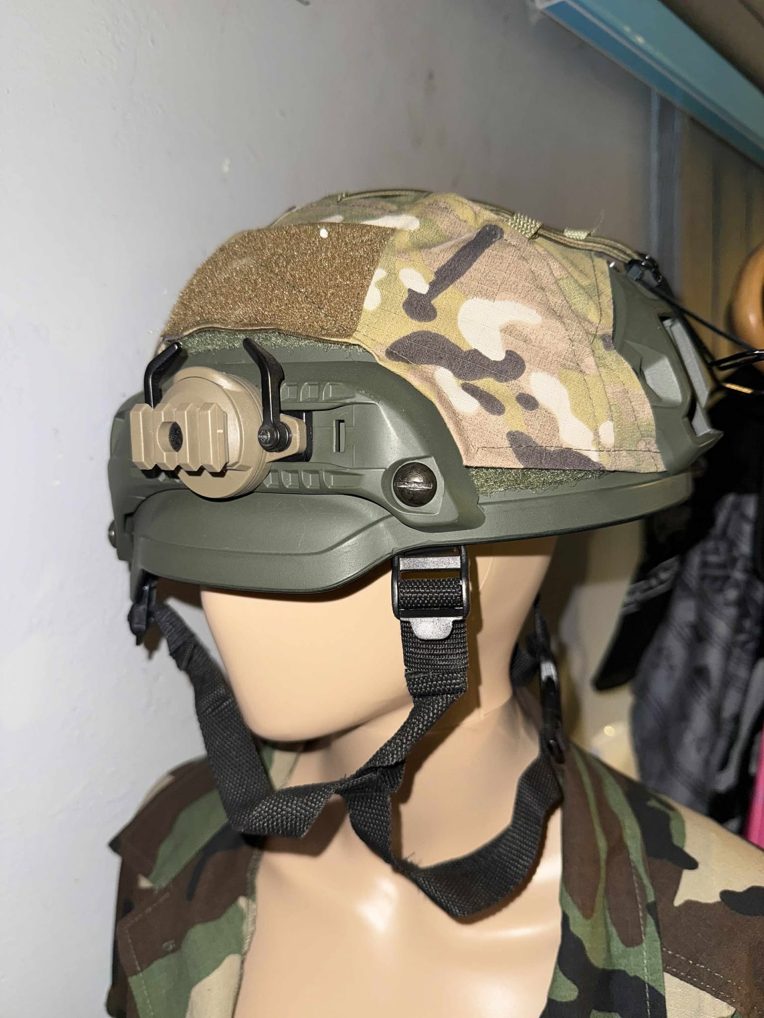 HEŁM WOJSKOWY TAKTYCZNY US MICH 2002 ABS MFH + dodatki