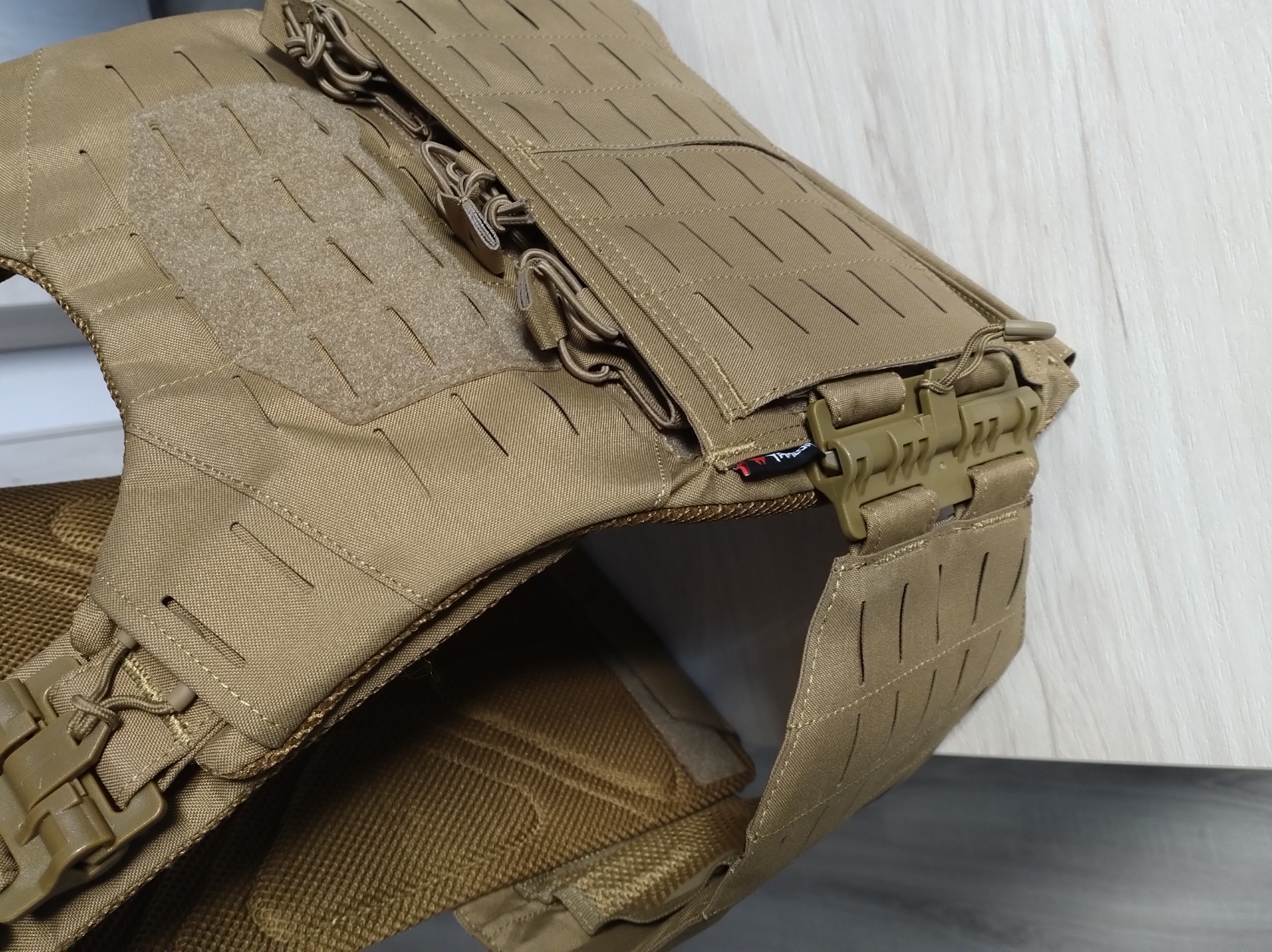 Kamizelka taktyczna Plate Carrier MOLLE - różne modele, hurt od 10 szt.
