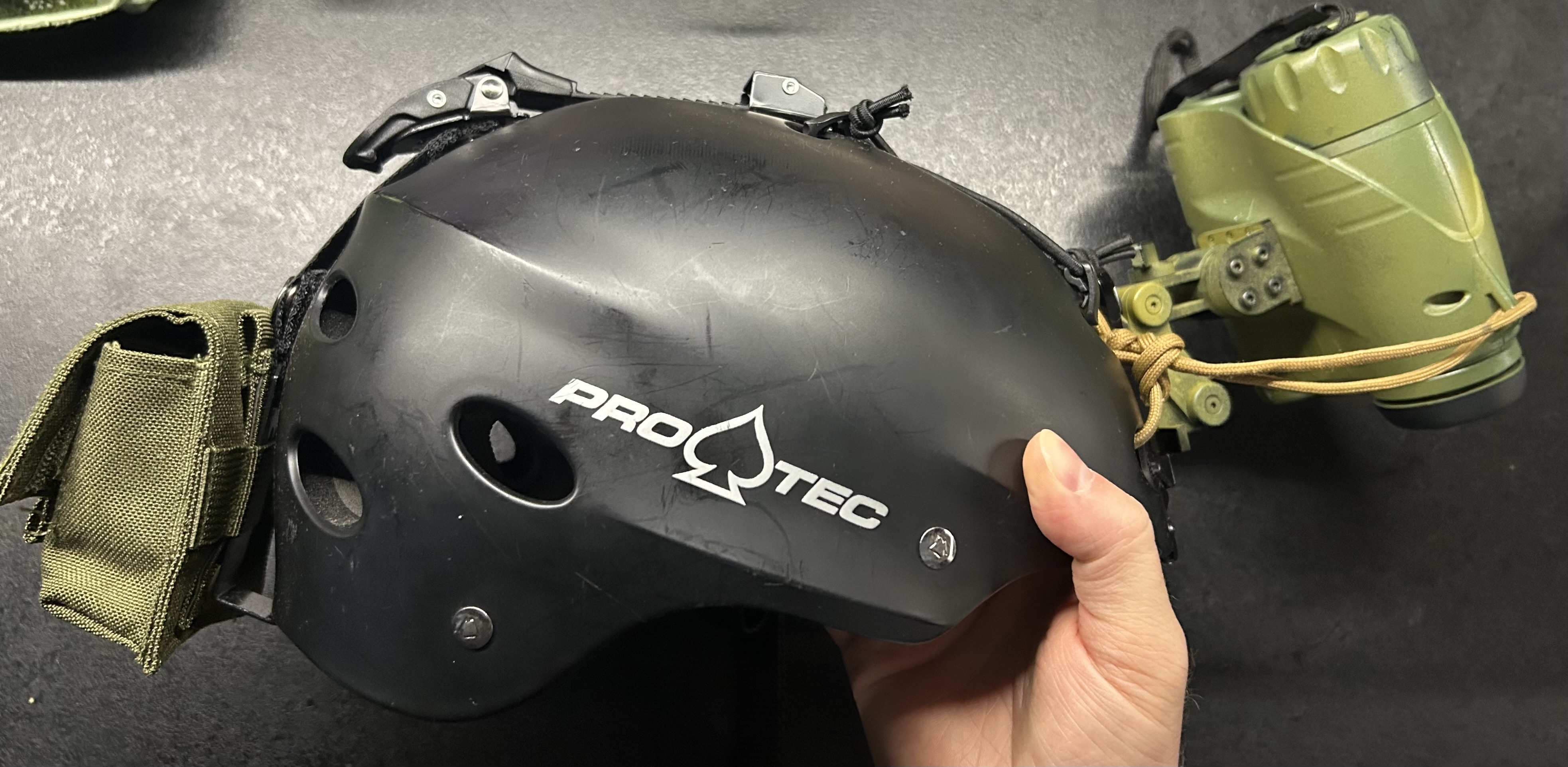 Kask Protec ACE z montażem NVG jak GROM,Formoza