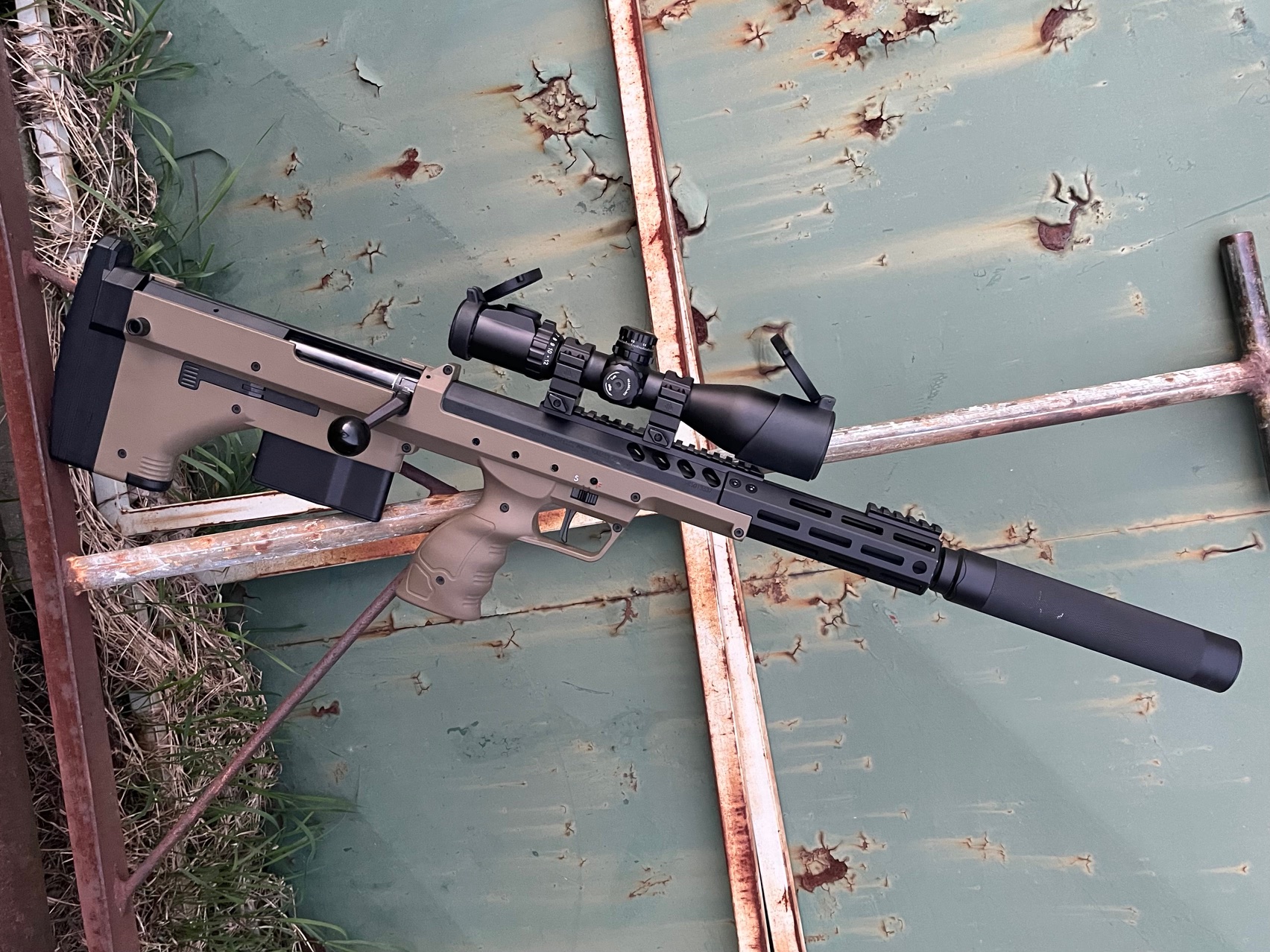 Silverback SRS-A2/M2 Covert 16” / Leapers UTG 3-12x44