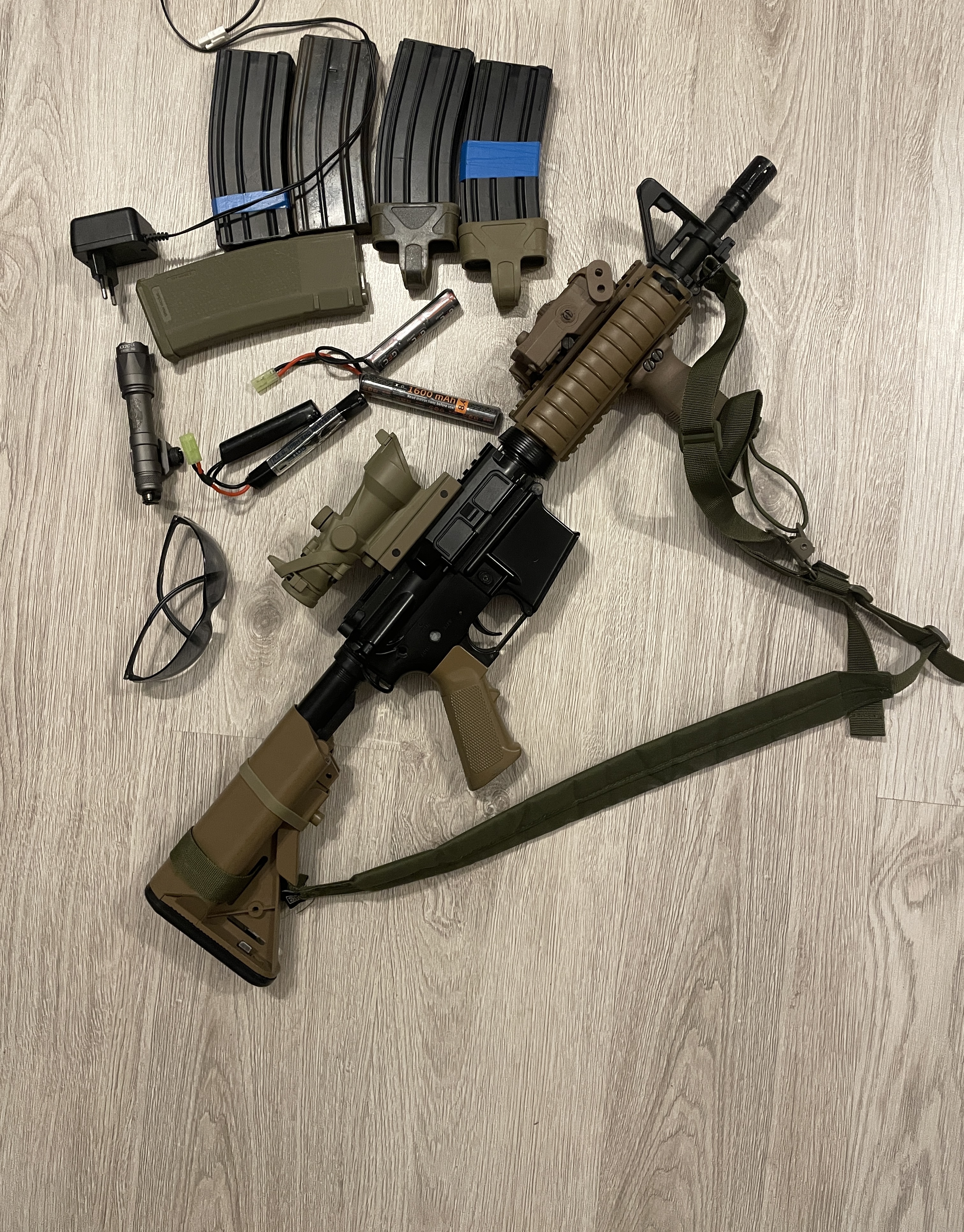 Karabinek M4a1 CQB Cybergun 360fps