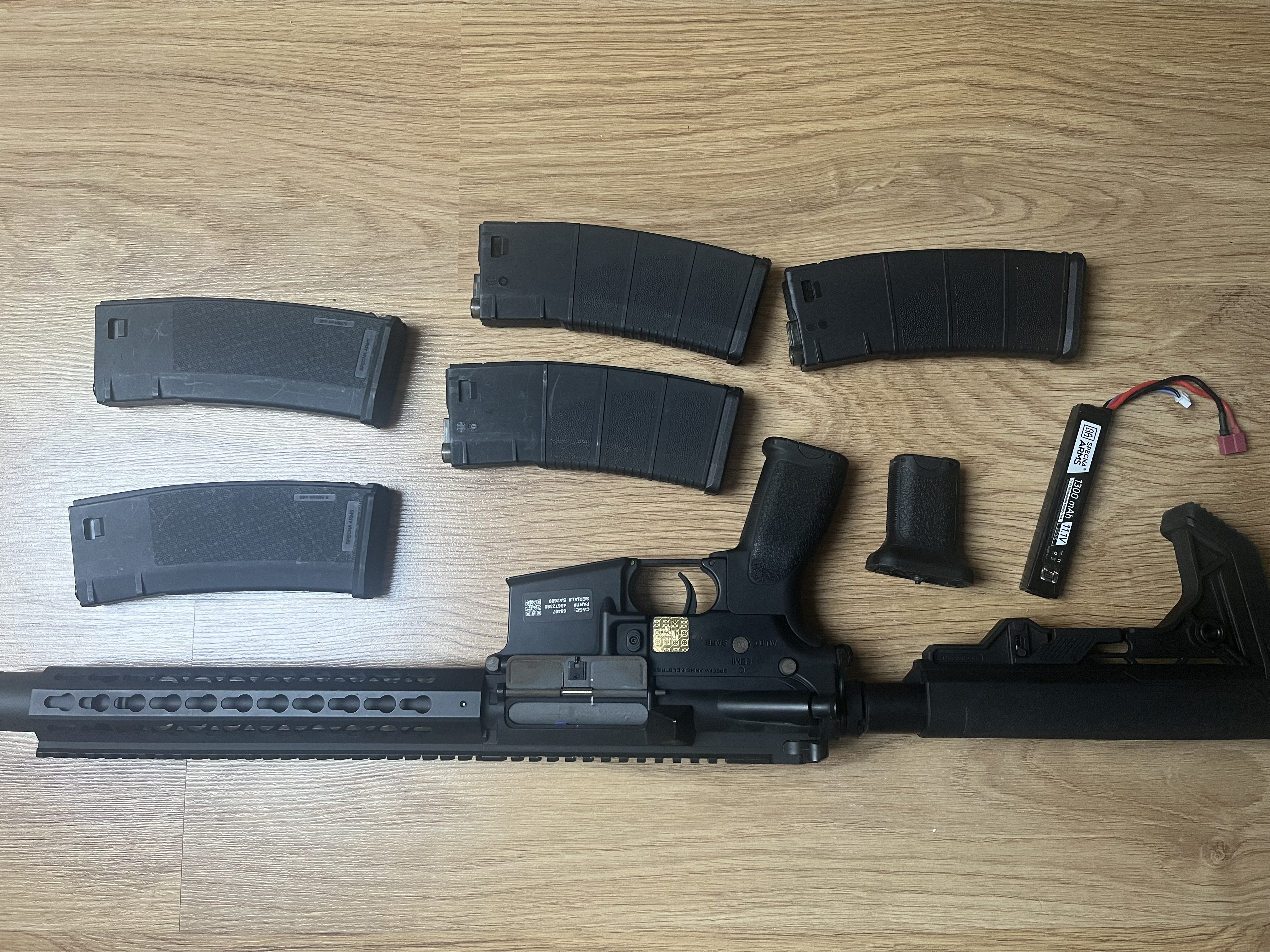 Specna arms sa-e07 RRA z mosfetem, dodatkowymi magazynkami i baterią