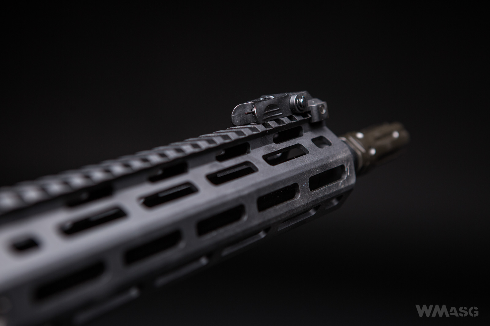 Cyma CM.097B - z zewnątrz