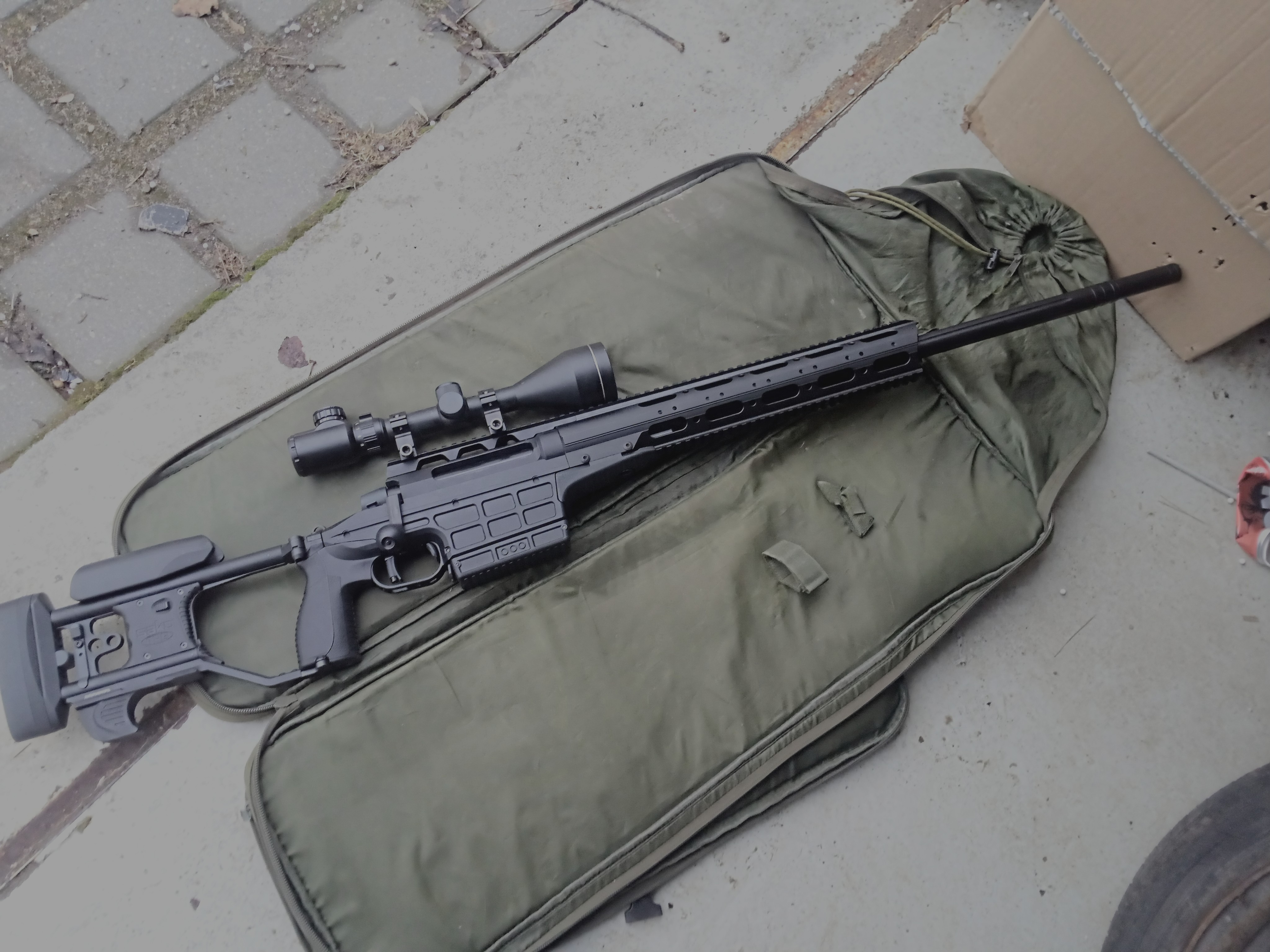 SAKO TRG M10 karabin snajperski po tuningu , solidny ciężki sprzęt