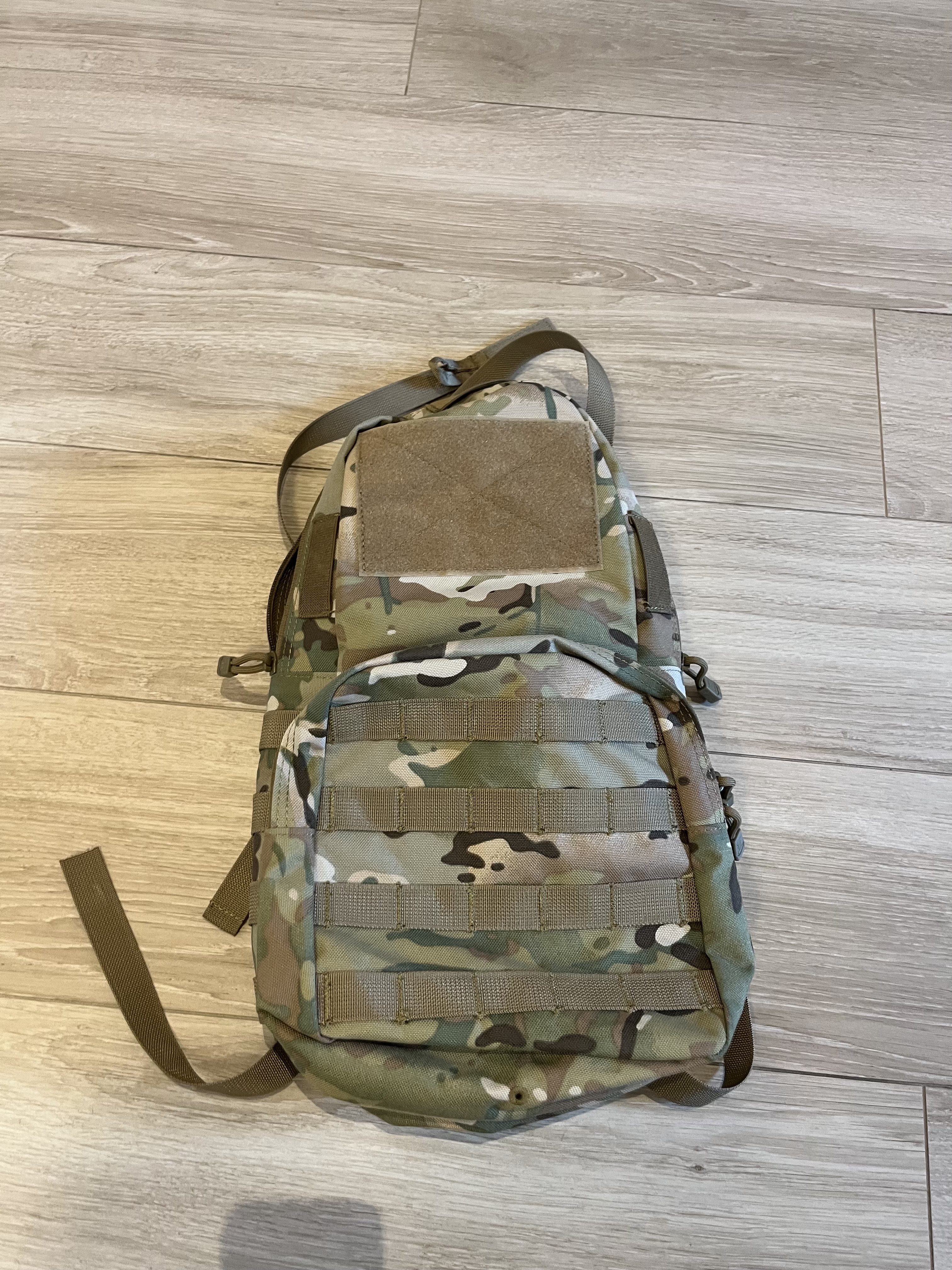 Kieszeń hydracyjna na Kamizelkę 8Fields Multicam