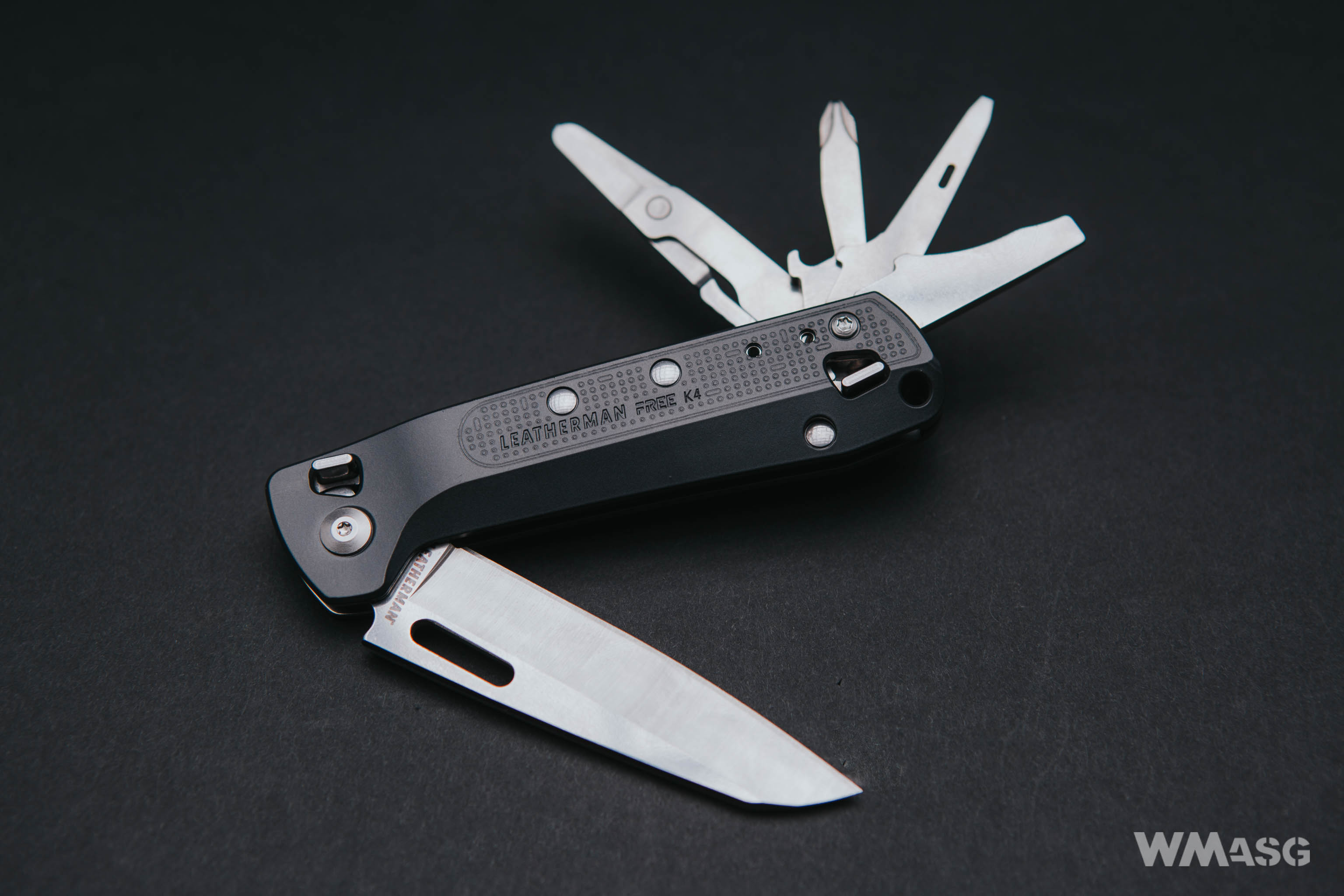 Leatherman FREE K4 (stiudio)