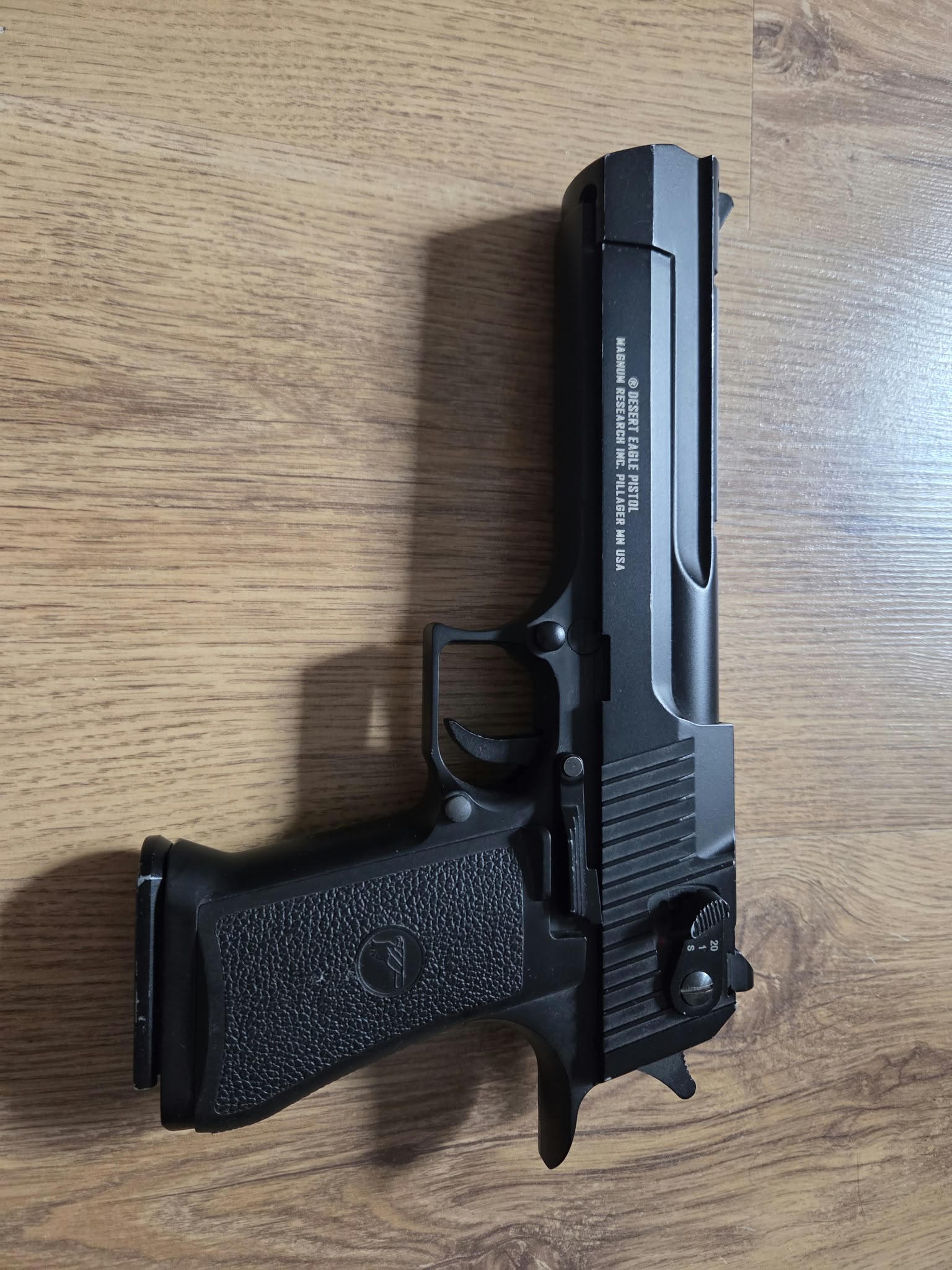 Dan Wesson i DE 50 Razem
