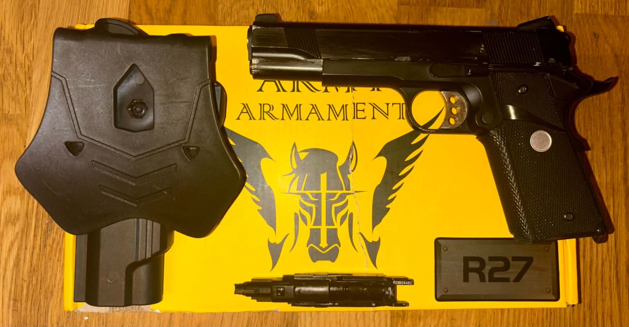 R27 od Army Arment+kabura+część zapasowa do R28 (Czekam na propozycje cenowe)