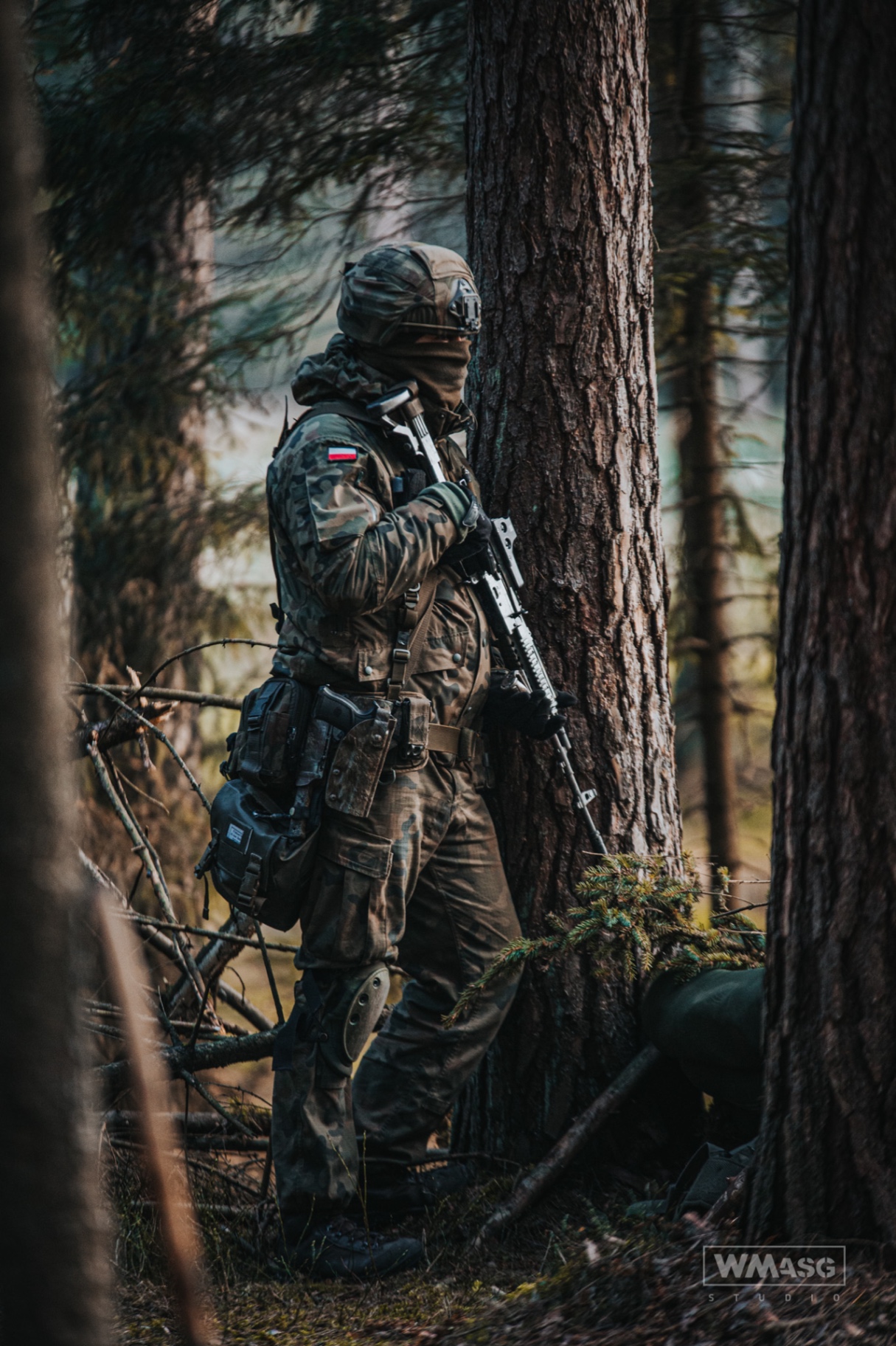 Żołnierze 6bdow na poligonie w Orzyszu (12.2020)