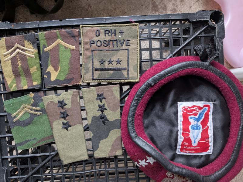 beret starszy chorąży LWP pagony