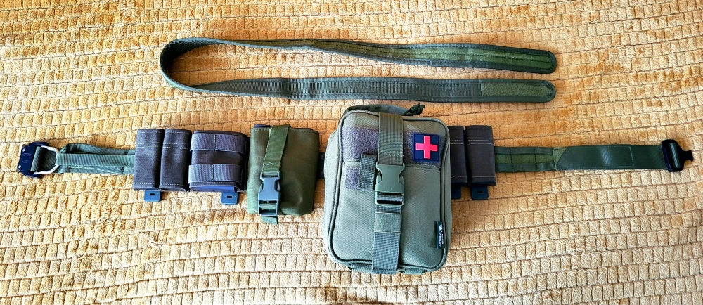 !OSTATNIE GODZINY LICYTACJI! PAS TAKTYCZNY, ŁADOWNICE, WOREK ZRZUTOWY, APTECZKA RHINO RESCUE, MOLLE