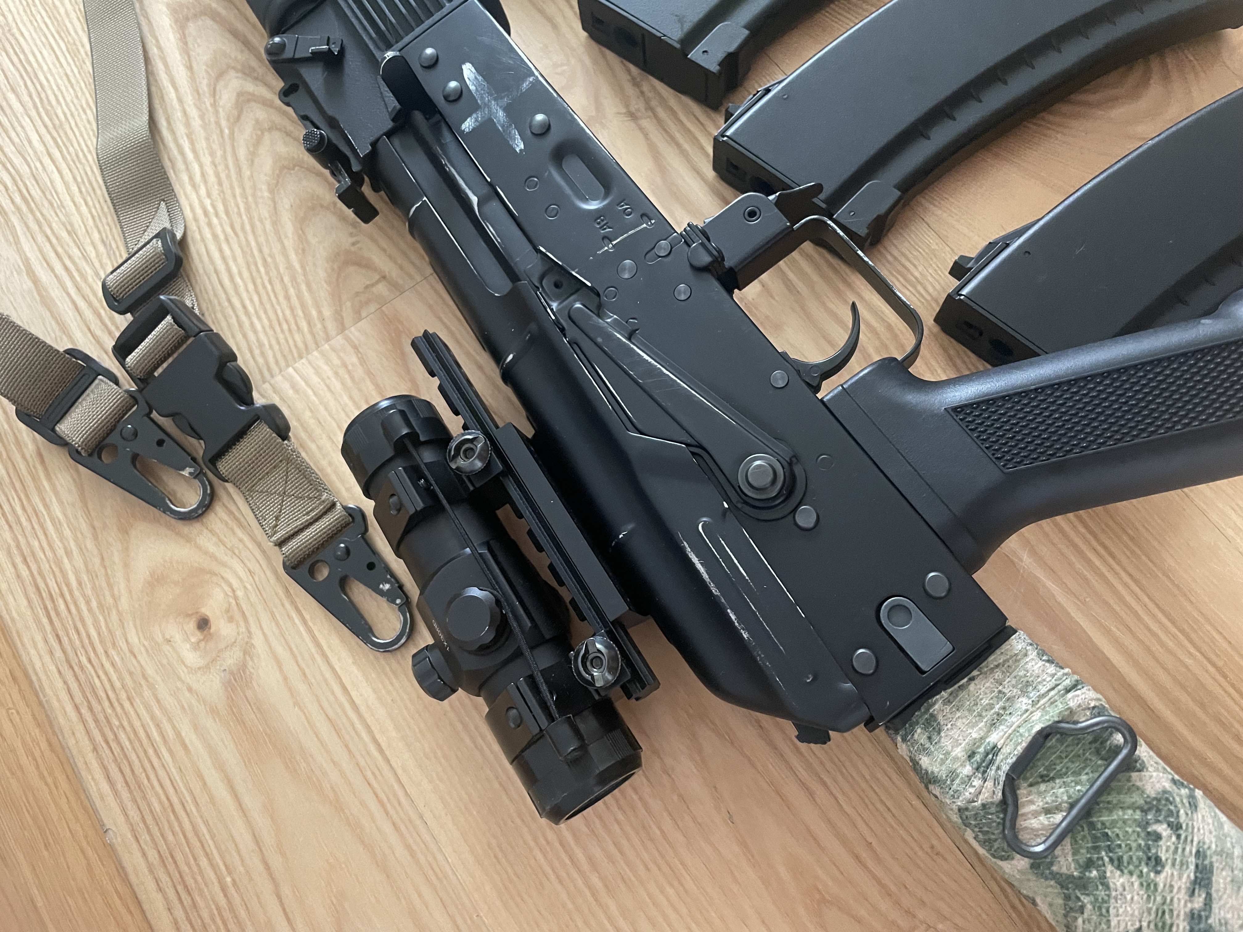 Cyma AK 74