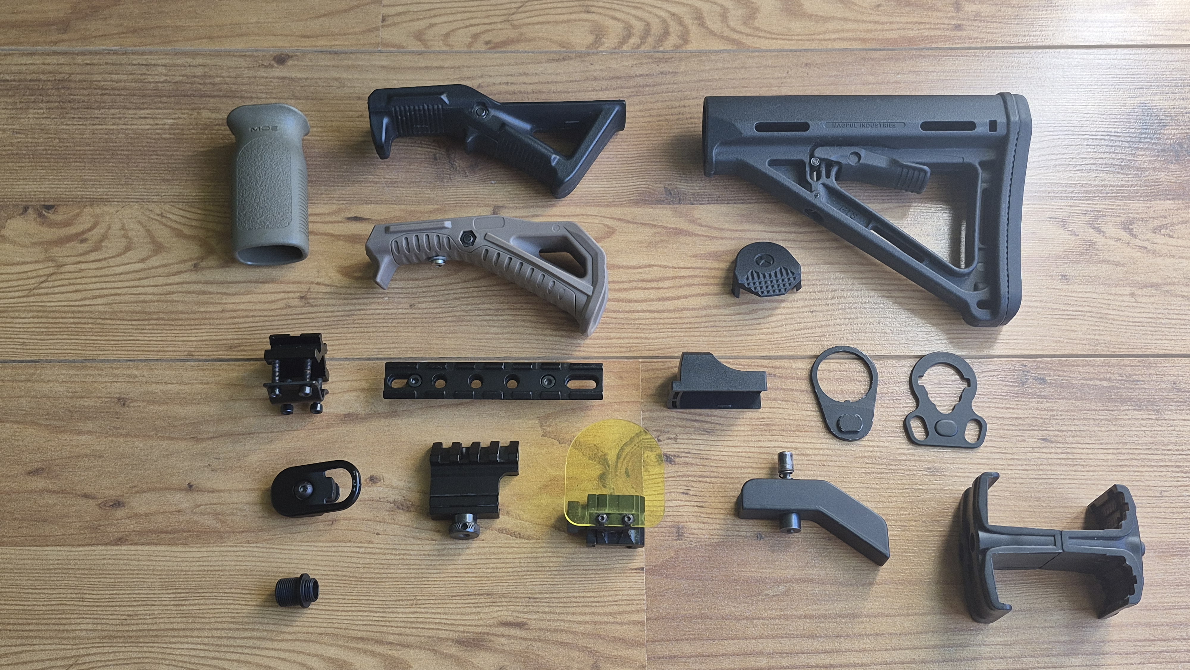 kolba magpul, chwyt, przejściówka, end plate i inne części