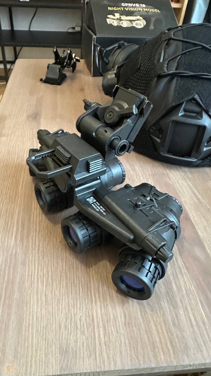 Atrapa GPNVG-18 (Gogle panoramiczne) + Battery Pack | Anturaż