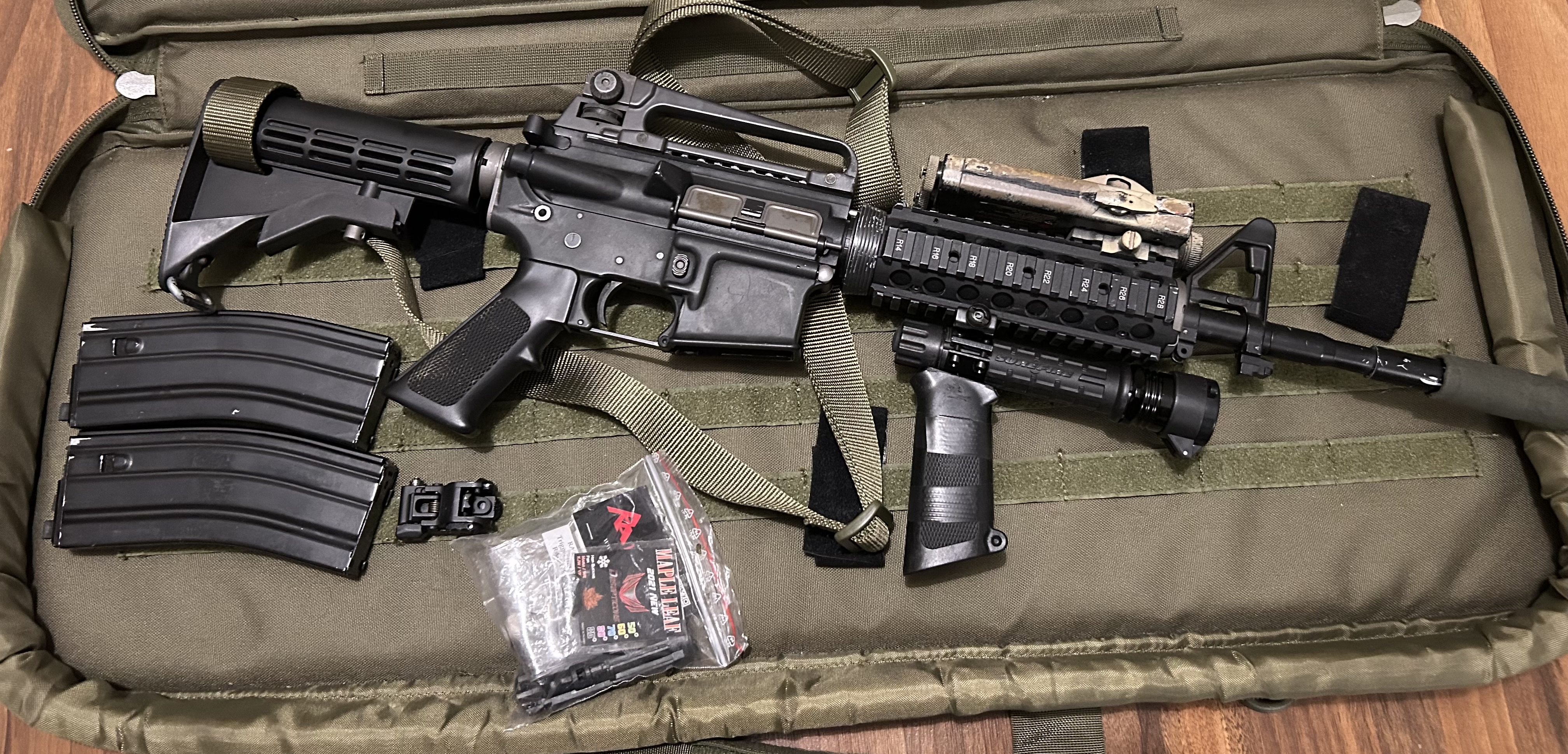 WE m4 GBBR RATECH PEQ-2 gangster grip surefire