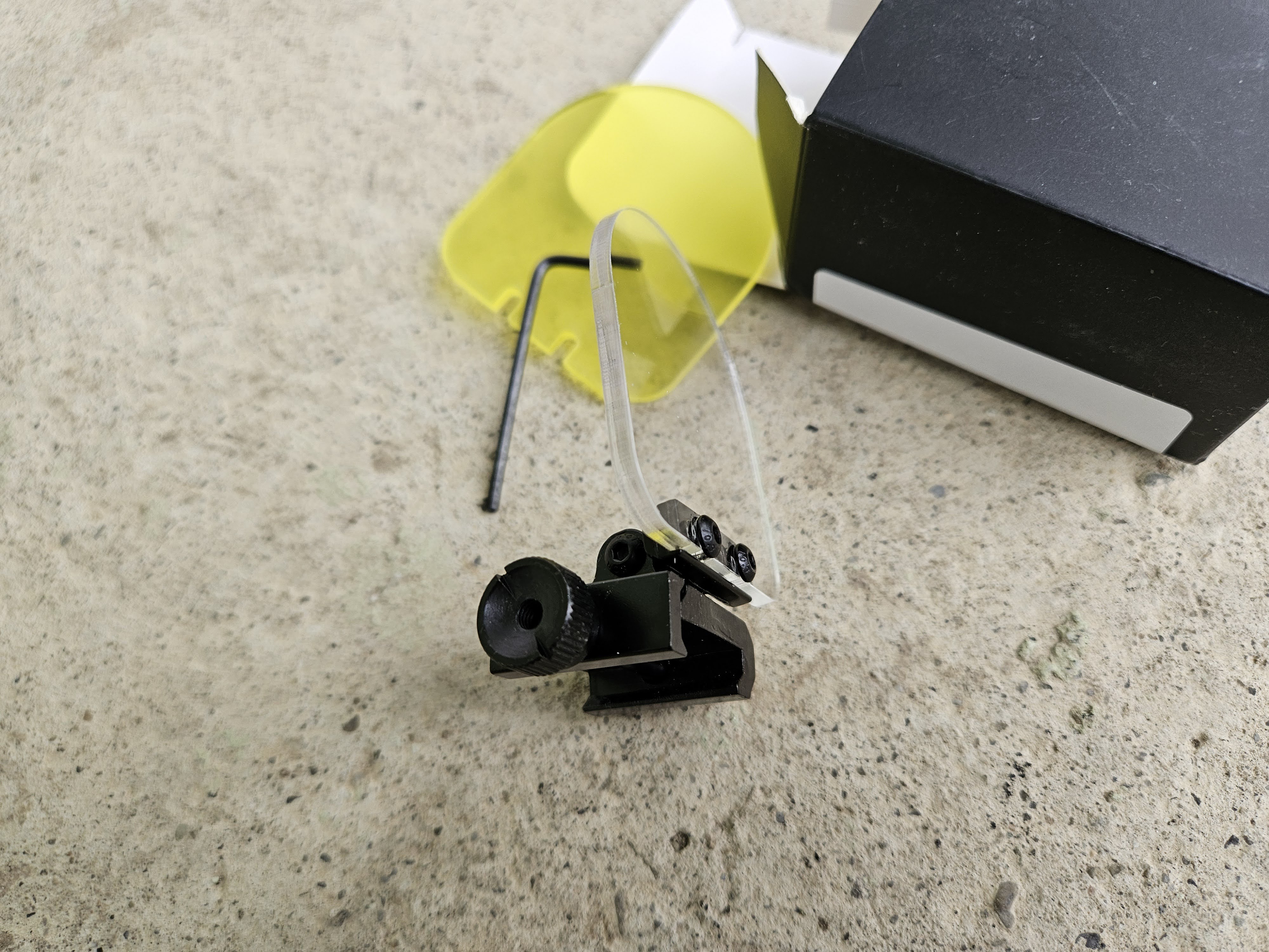 Osłona optyki obiektywu luneta kolimator na RIS 2x szybka