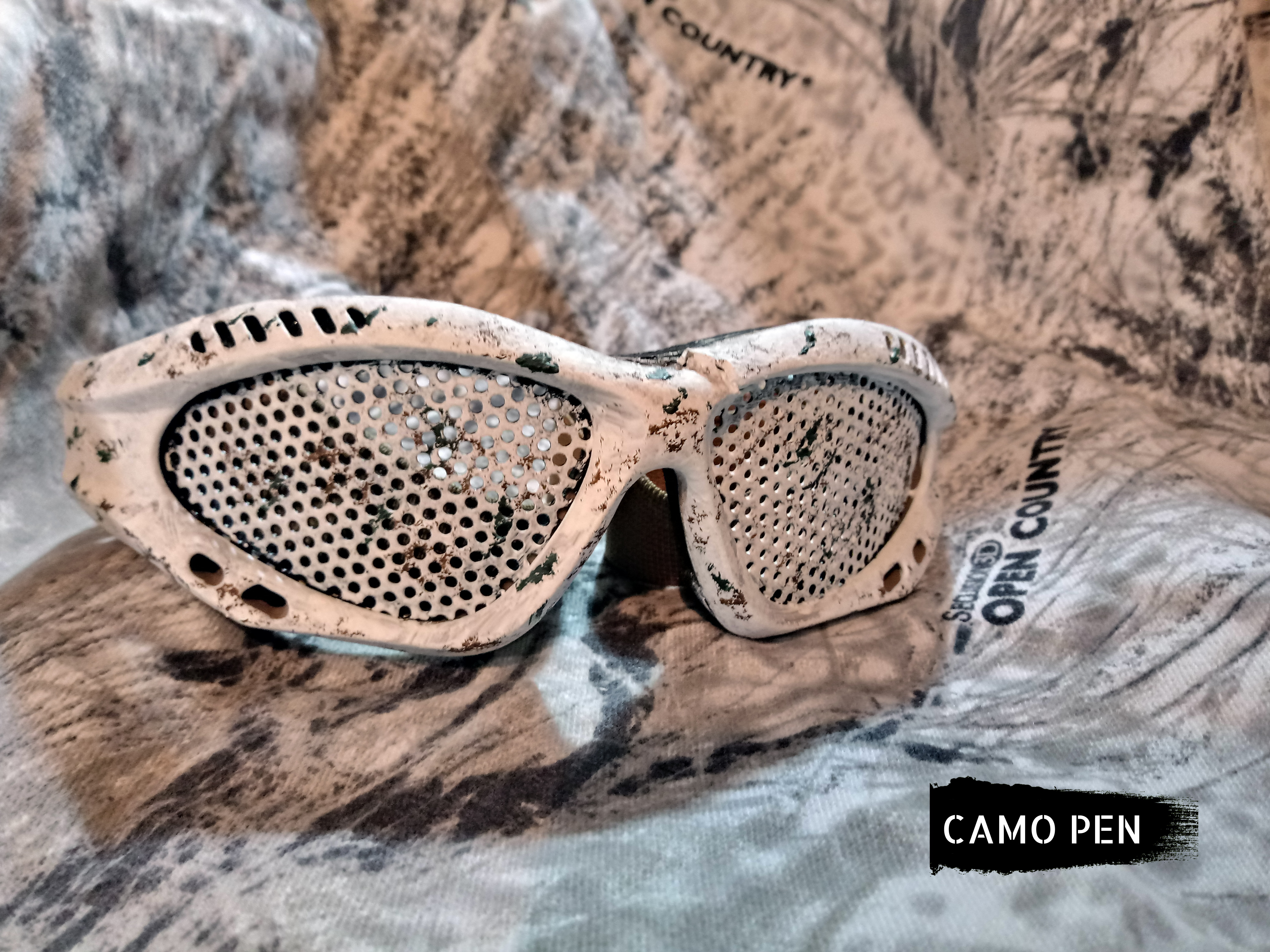 Winter Warrior CAMO-PEN Painting on goggles