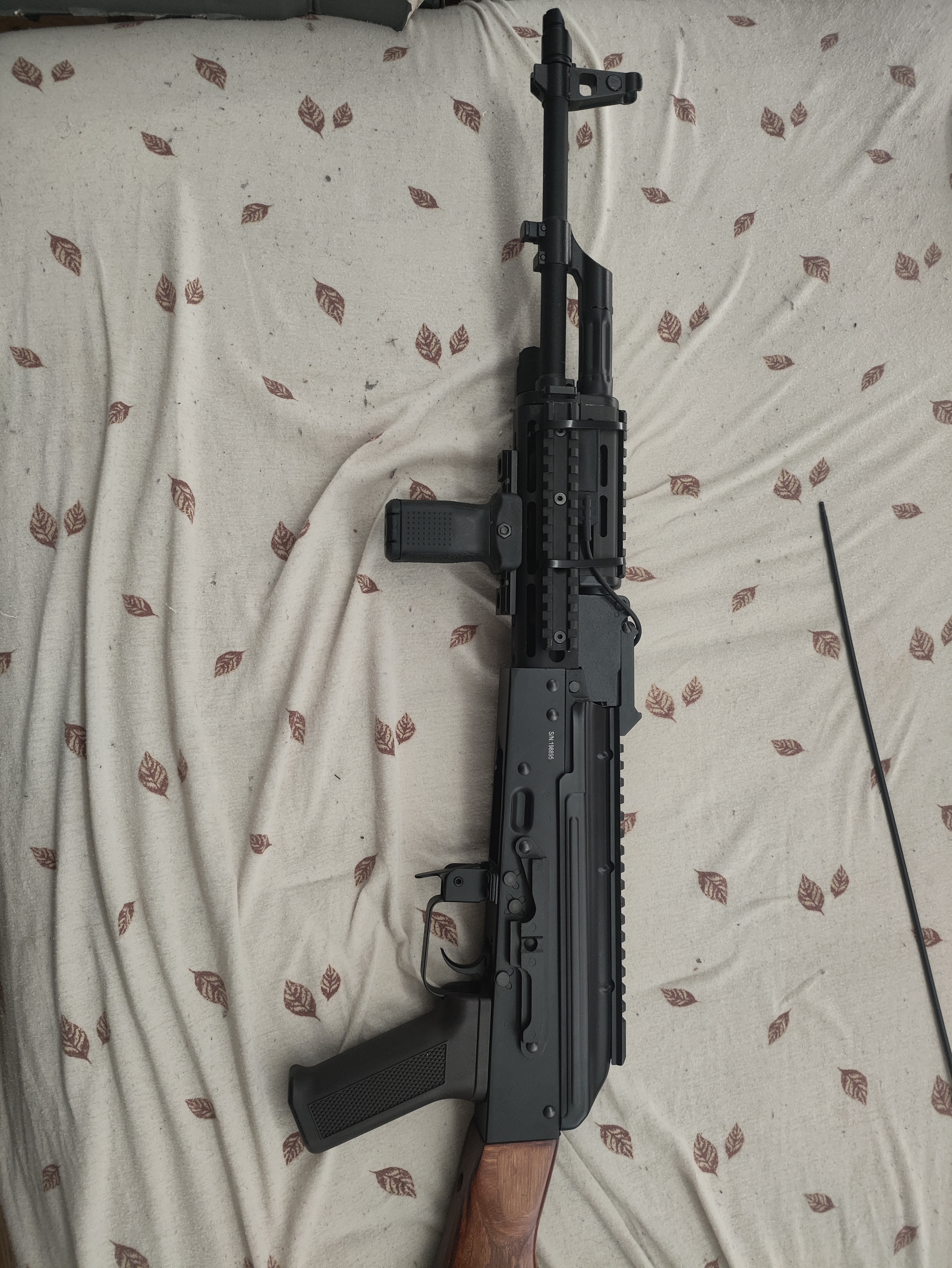 Cyma 048m + 3 magazynki