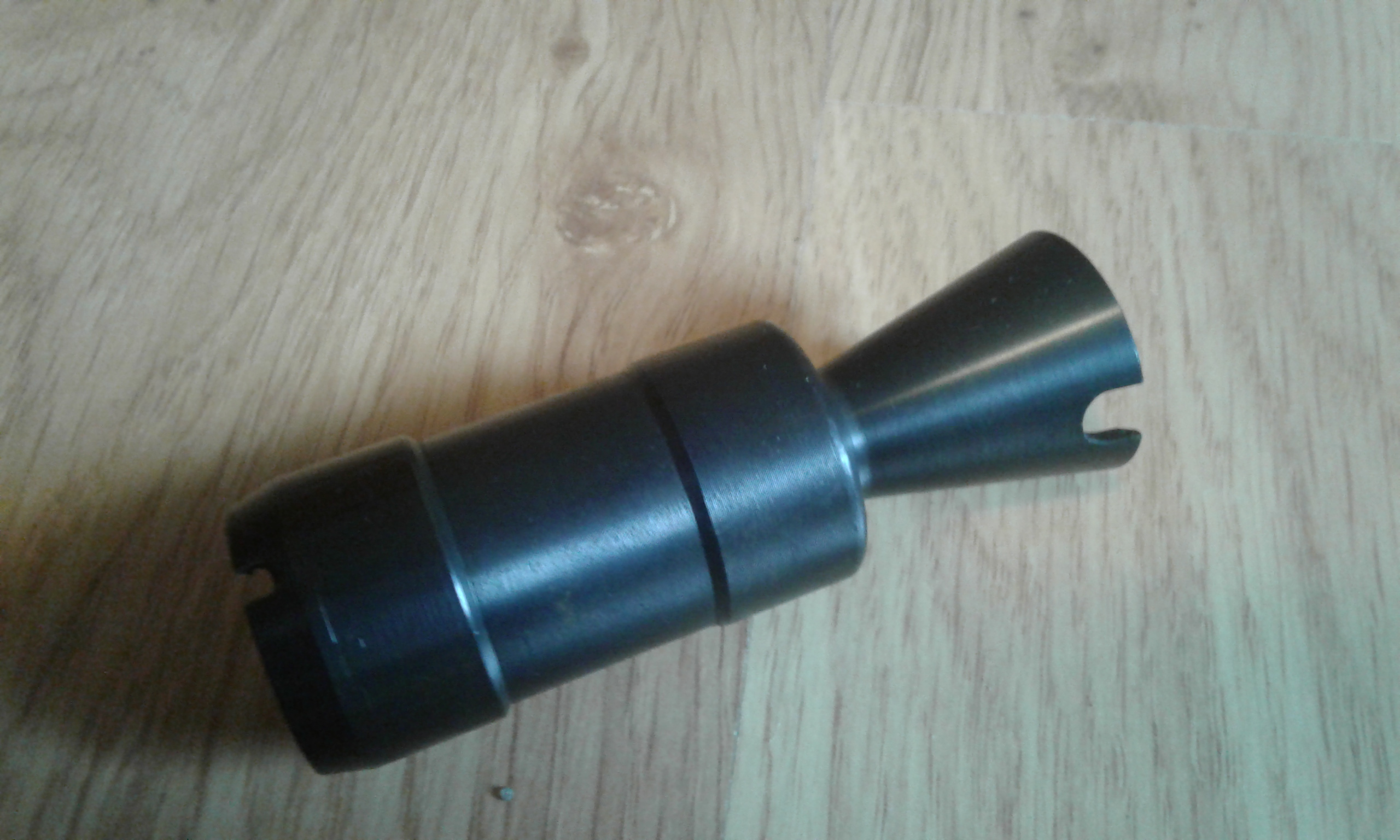 Tłumik płomienia E&L AKS-74U, AKSU