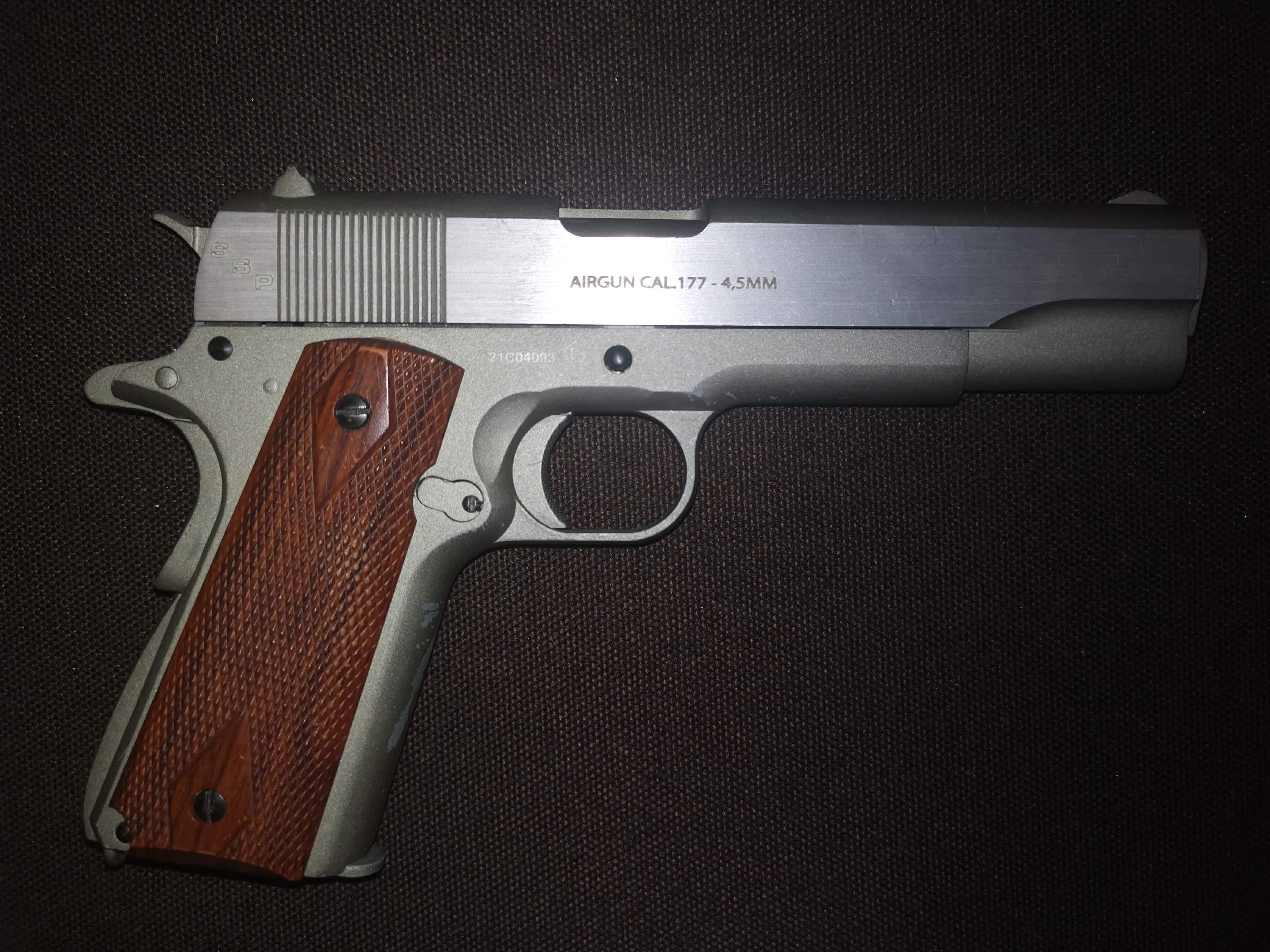 Wiatrówka Cybergun Swiss Arms 1911 4,5mm blowback