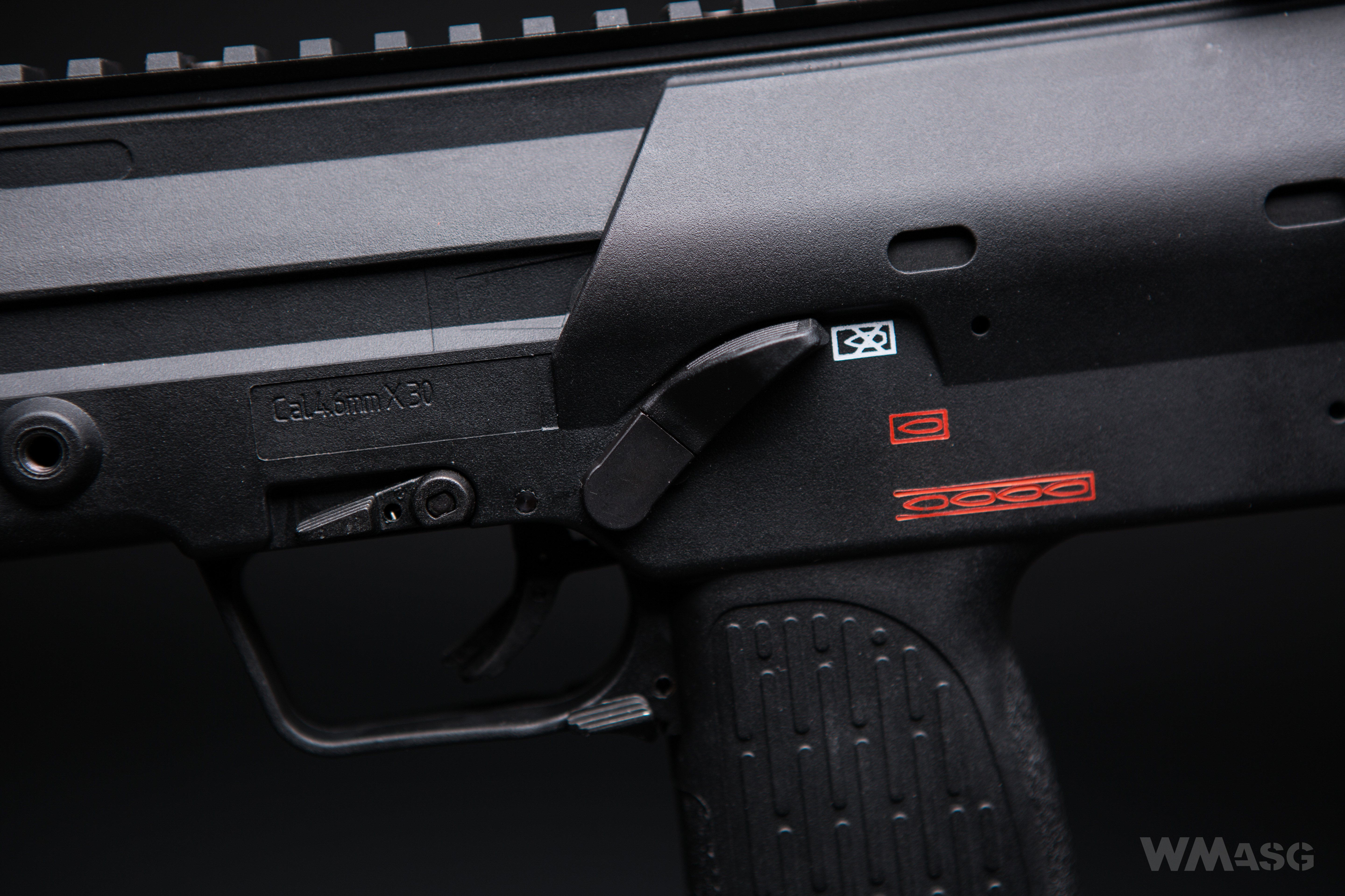 HK MP7A1 AEG - Umarex/VFC - z zewnątrz