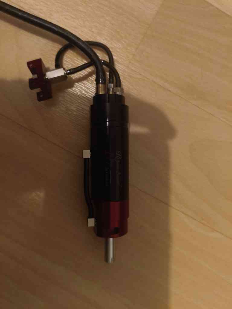 Redline N7 HPA ( DWA silniki )