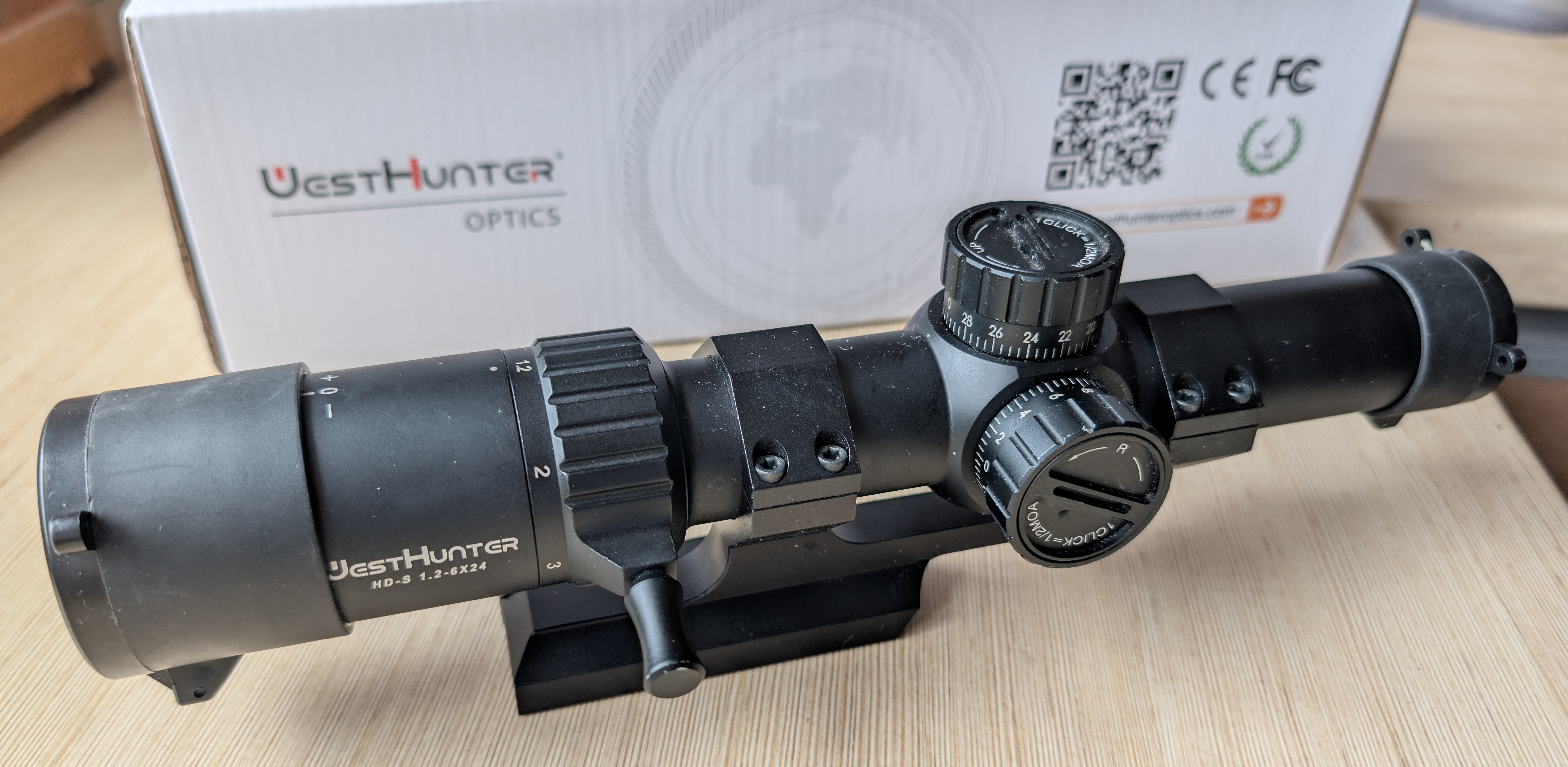 Luneta biegowa Westhunter 1.2-6x24 z montażem