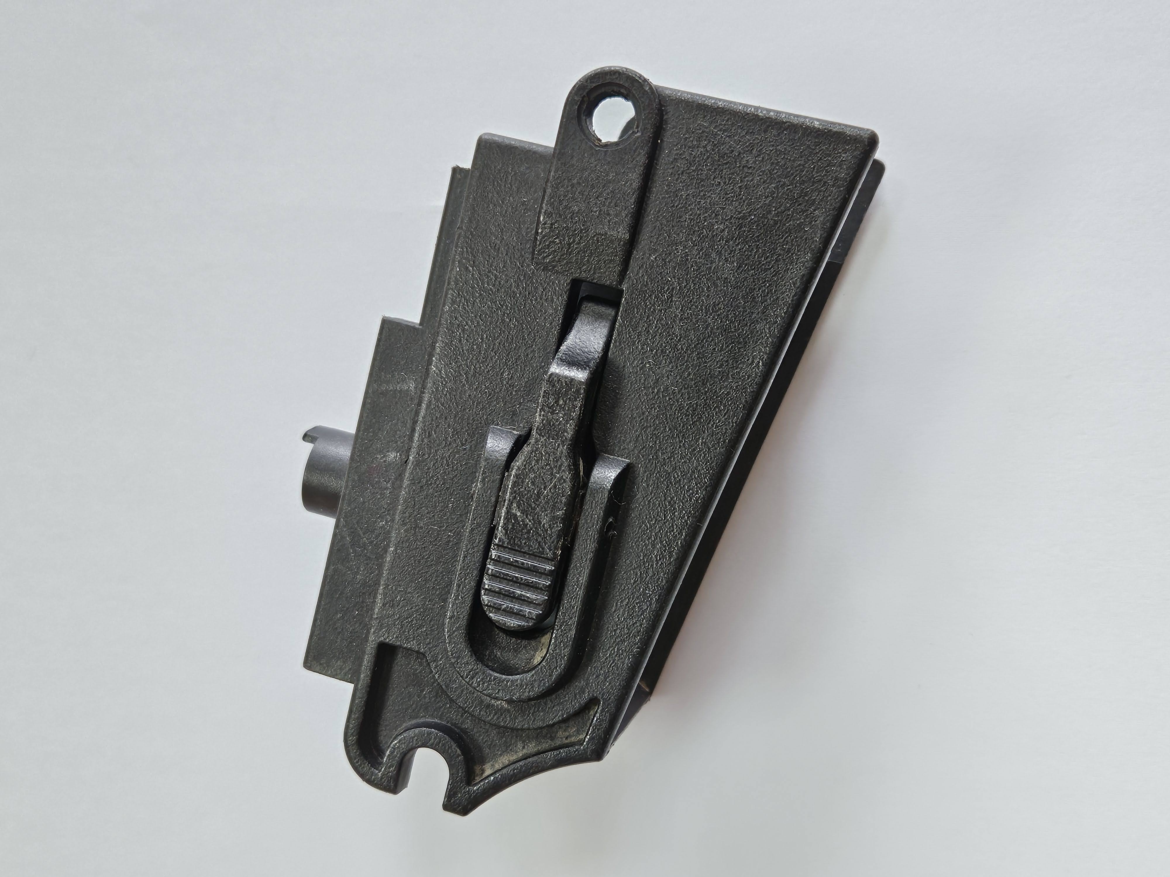 Adapter G36 na magazynki M4