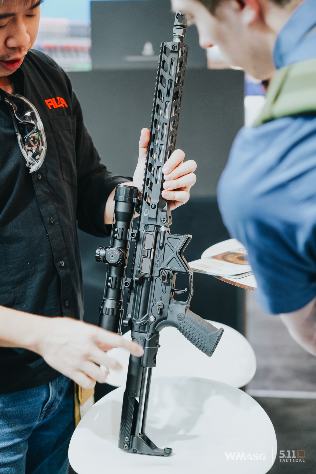 Red Wolf Airsoft z licencjonowanymi produktami własnej produkcji.